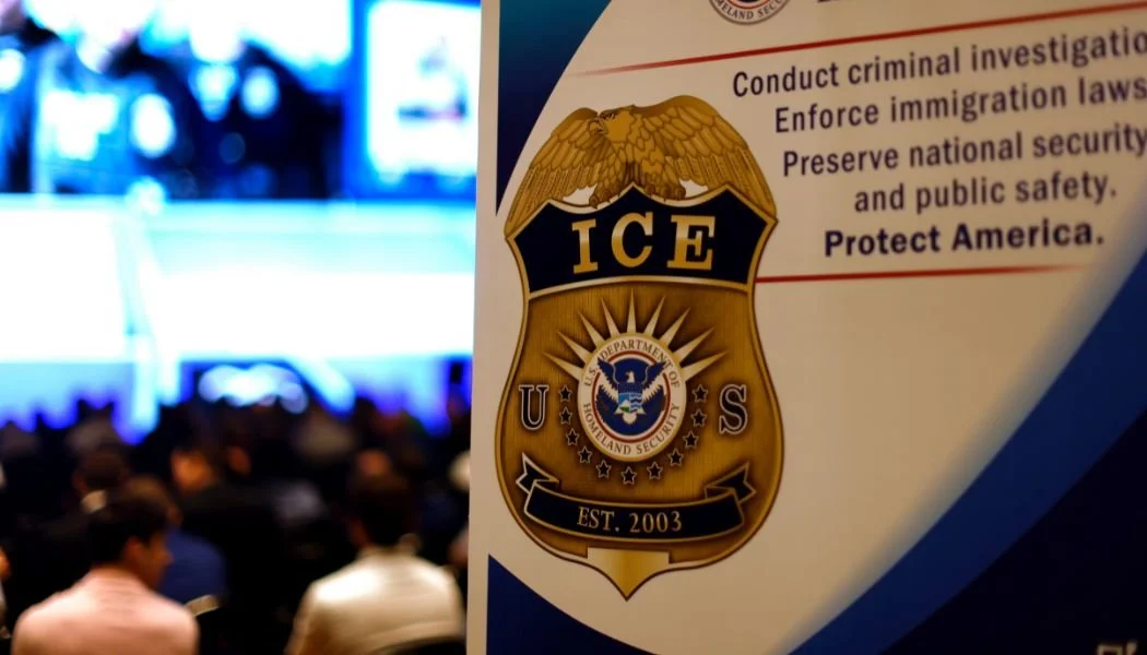 Si ICE llega a tu puerta: qué hacer y qué no hacer