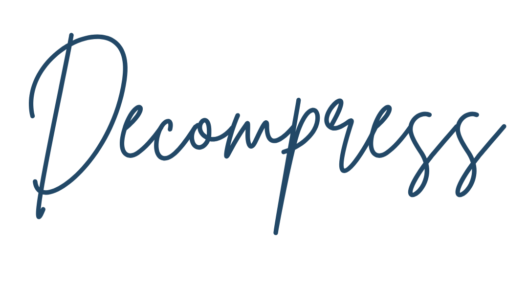 The word 'DecoMelissa' written in blue cursive script.