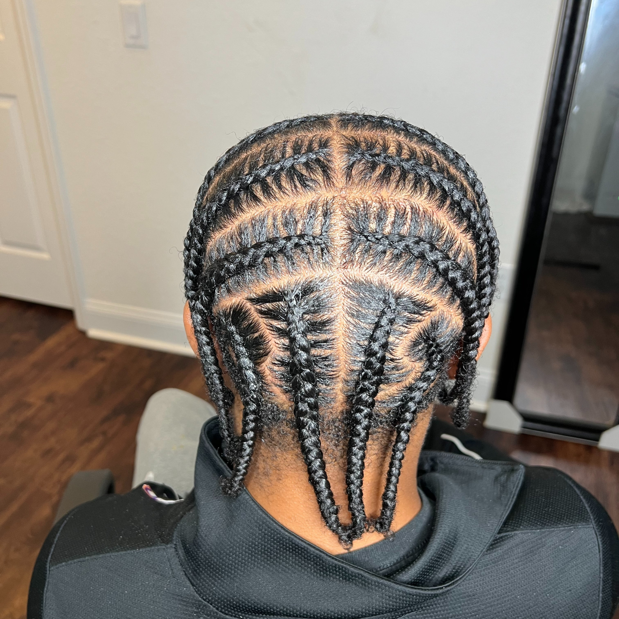 Diane 19 2000x2000.png