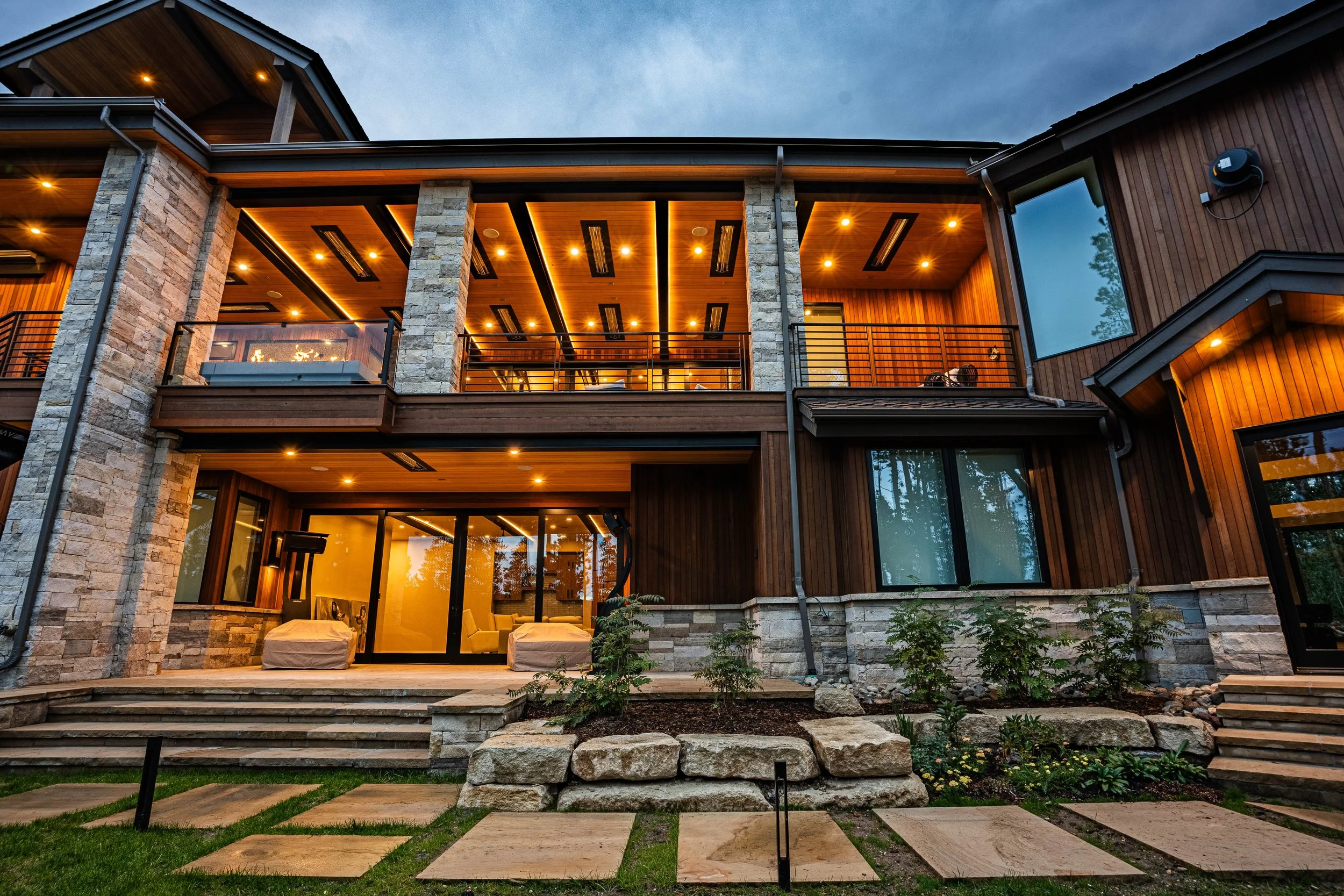 backside ext house5.jpg