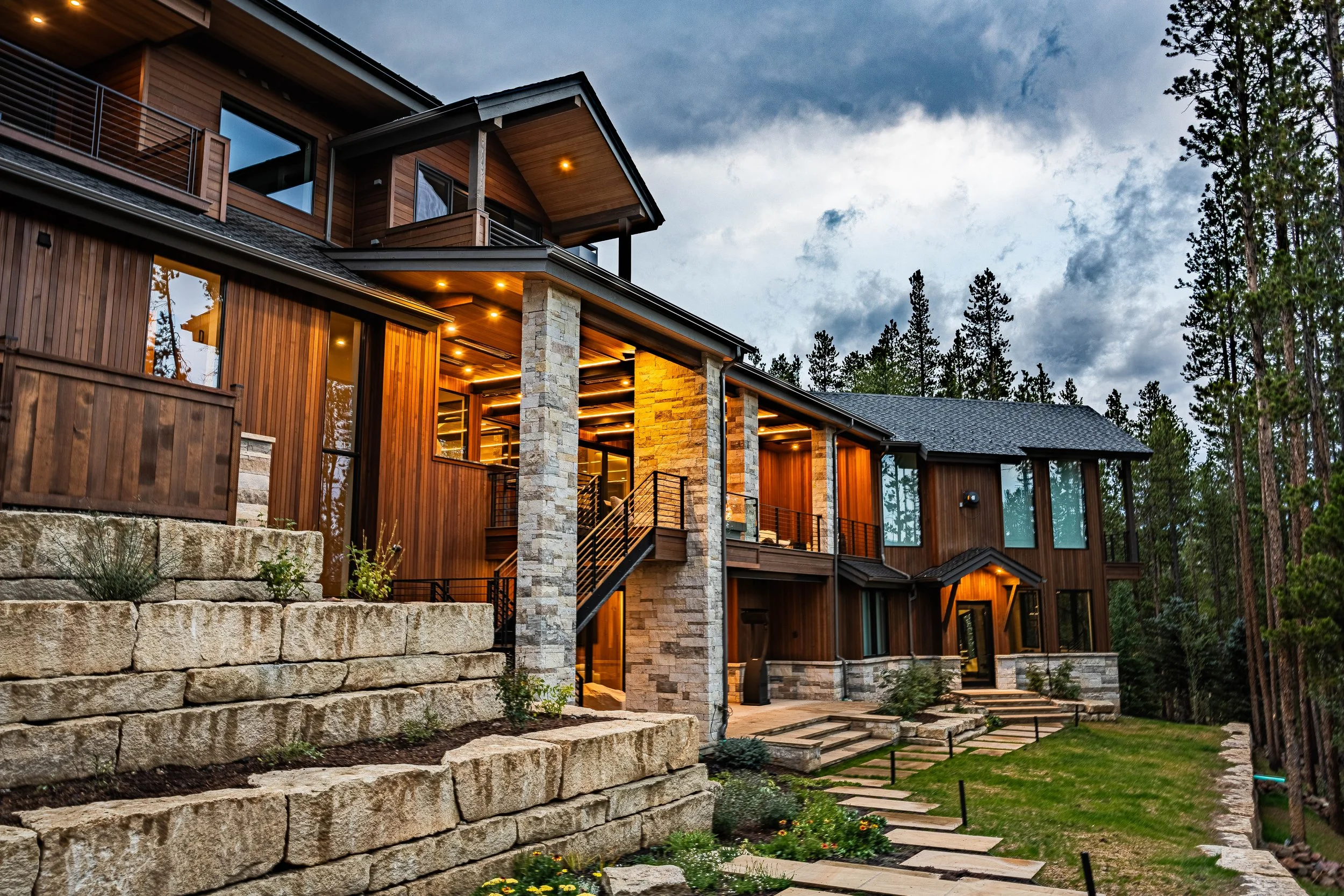 backside ext house3.jpg