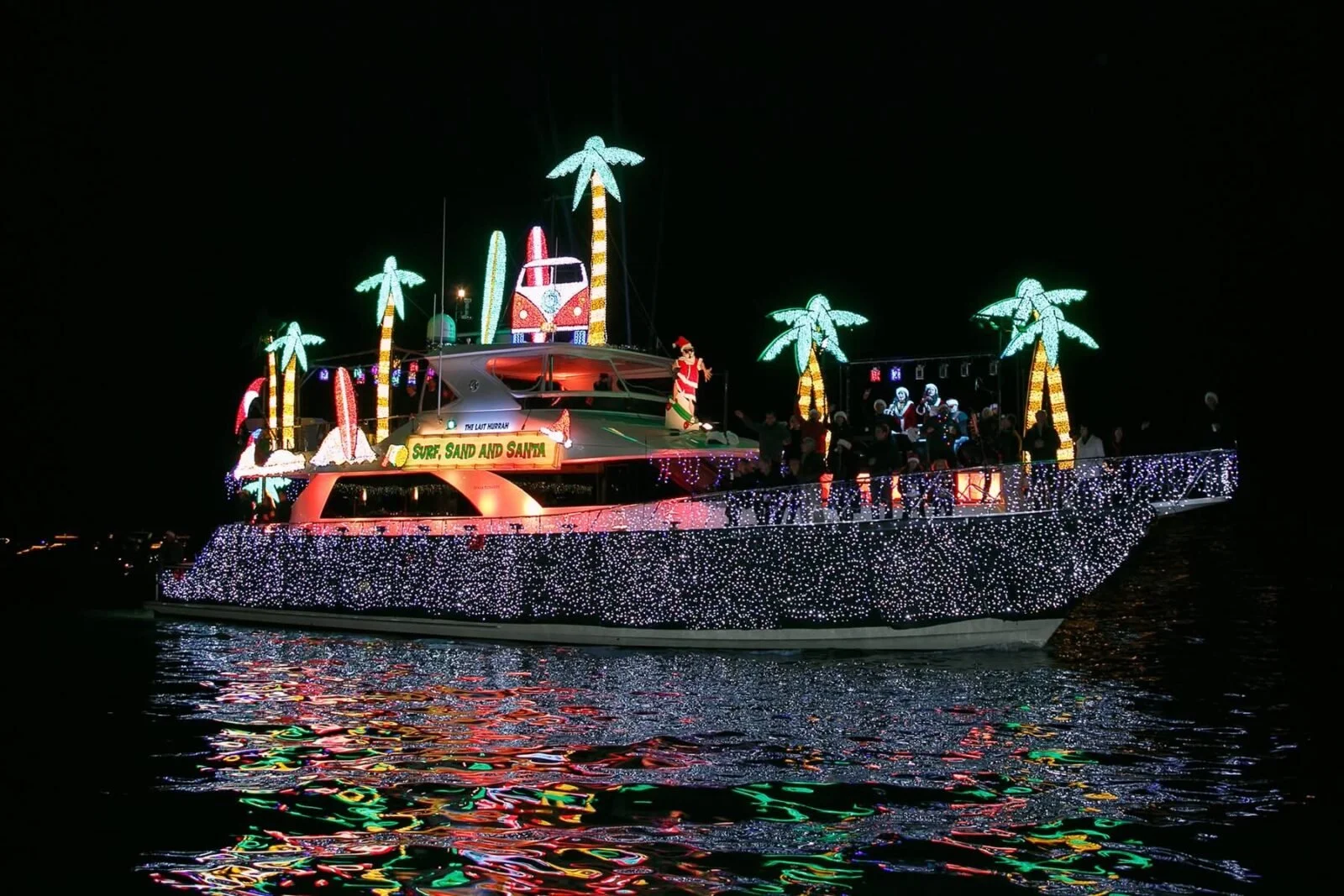 CHRISTMAS LIGHTED BOAT PARADE