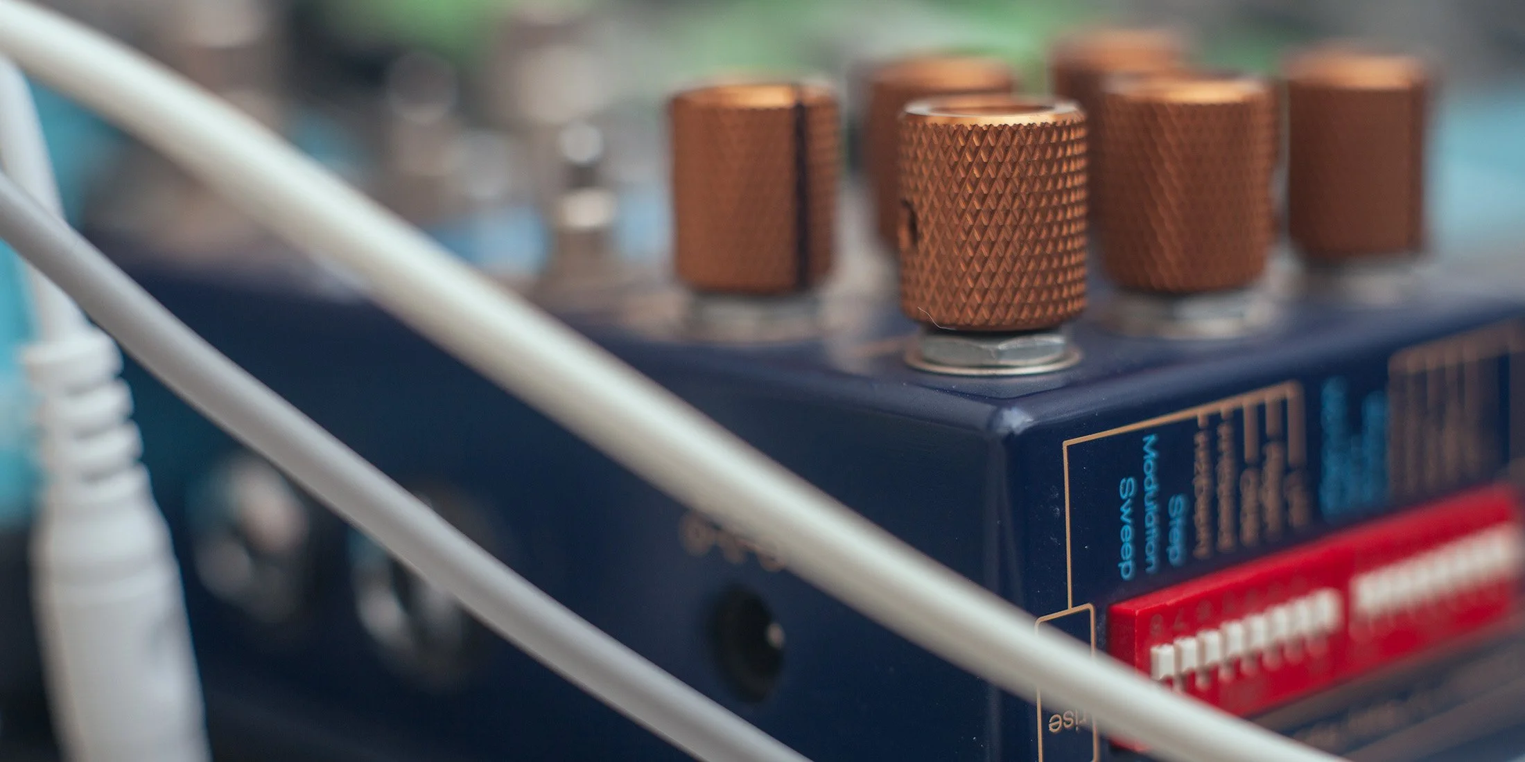 Thermae pedal with patch cables around it.