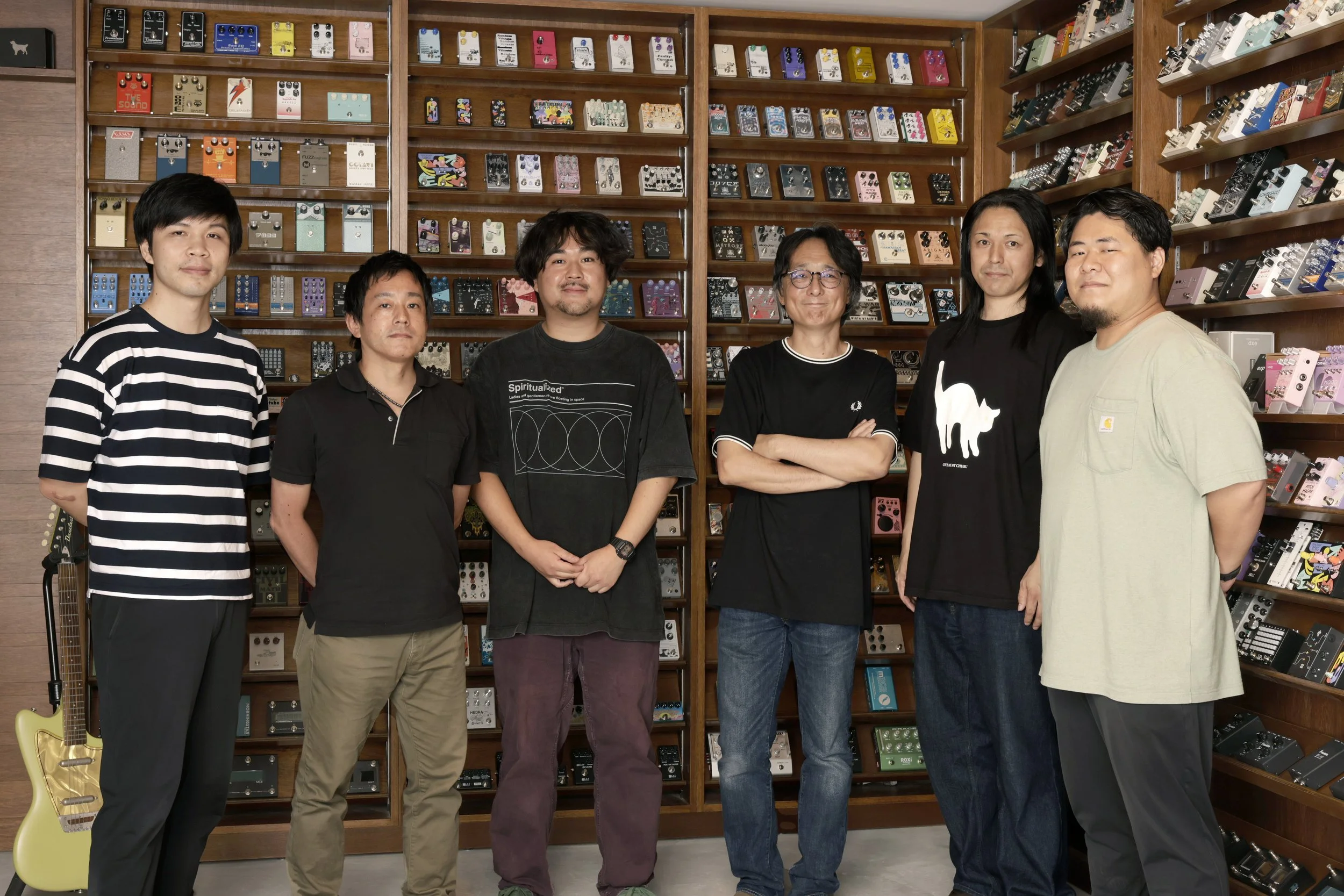 All 6 employees of Umbrella smilling.