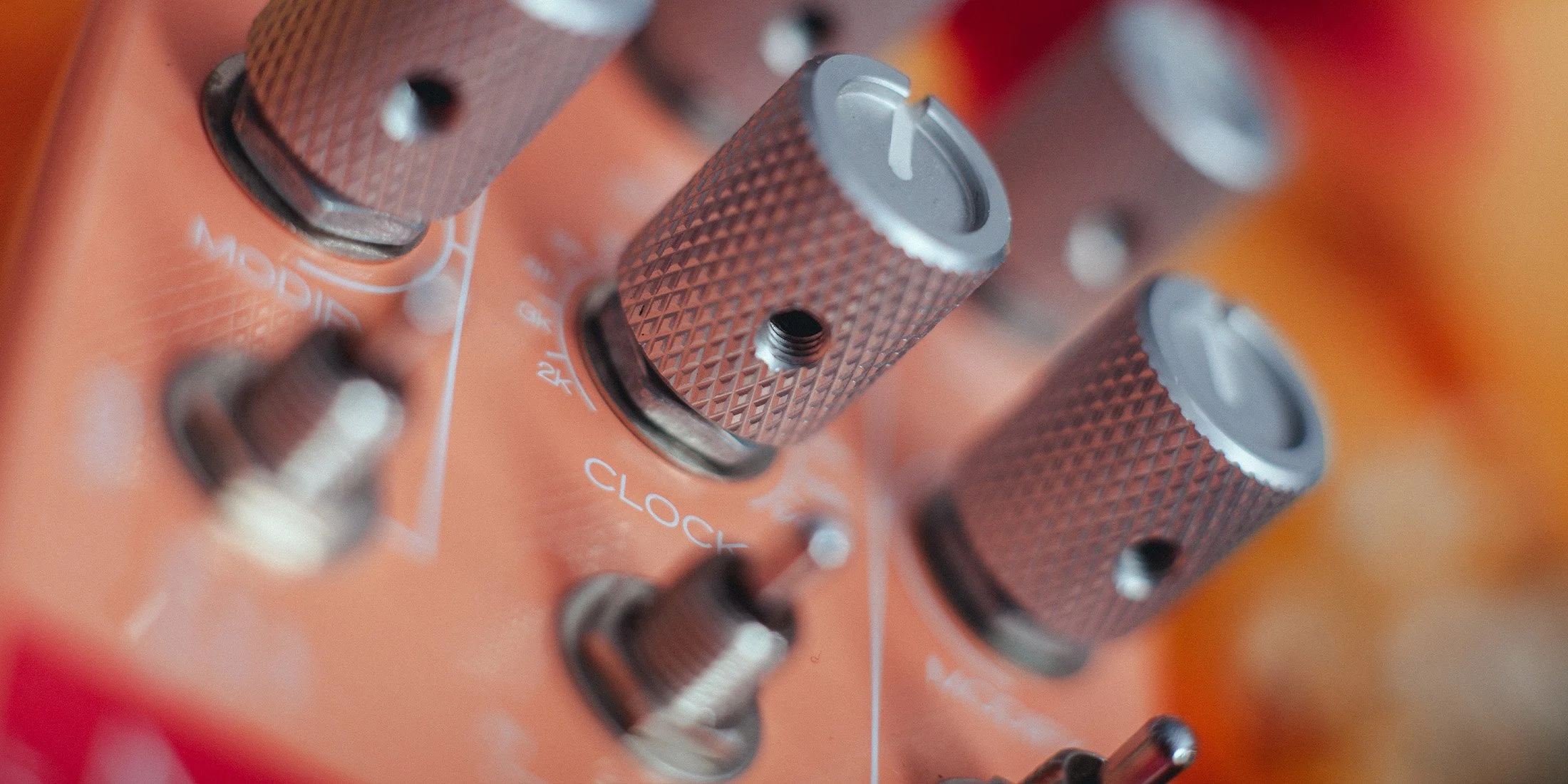 MOOD pedal with CLOCK knob highlighted.