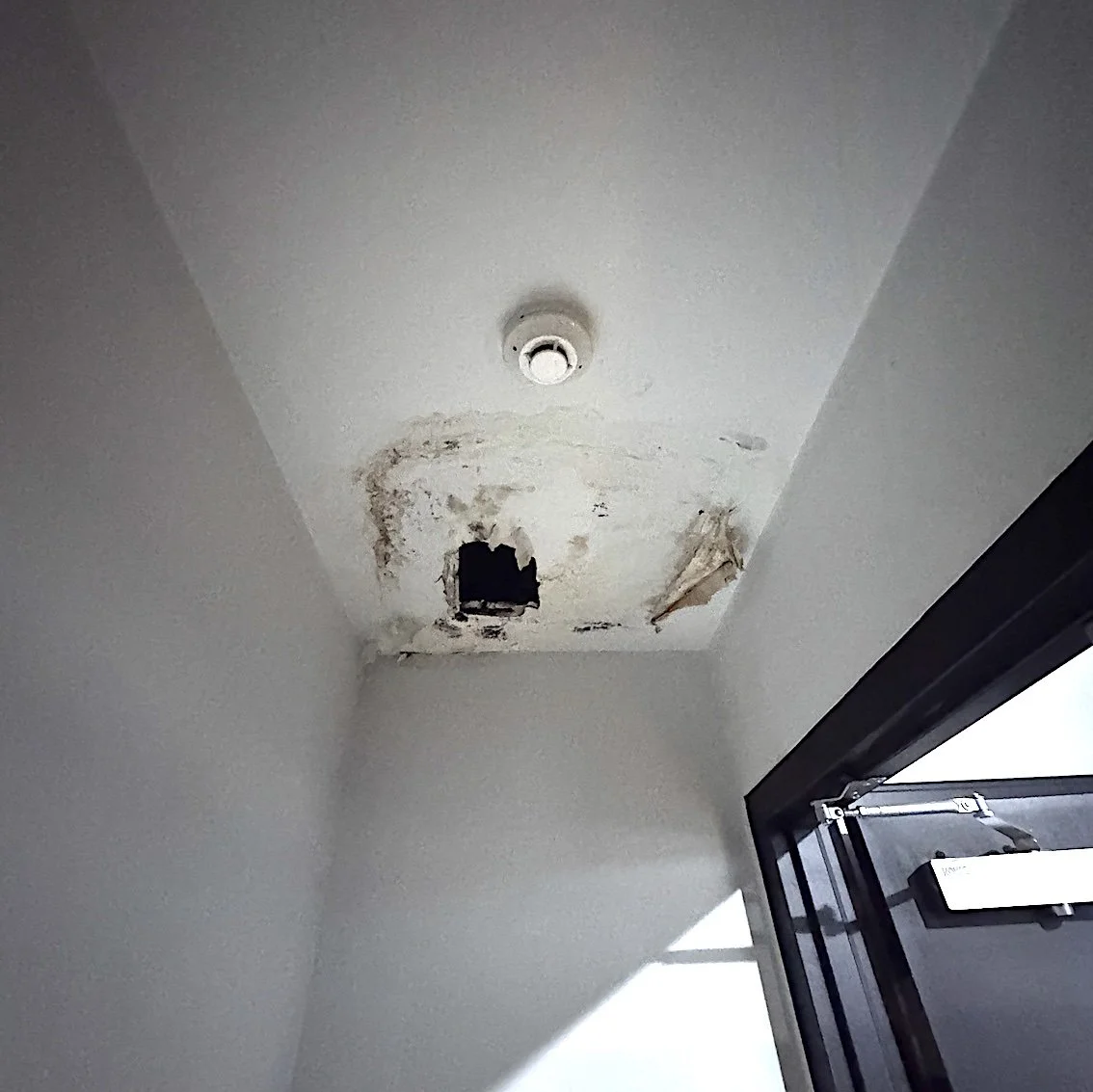 Site G - Active leak where damage occurring