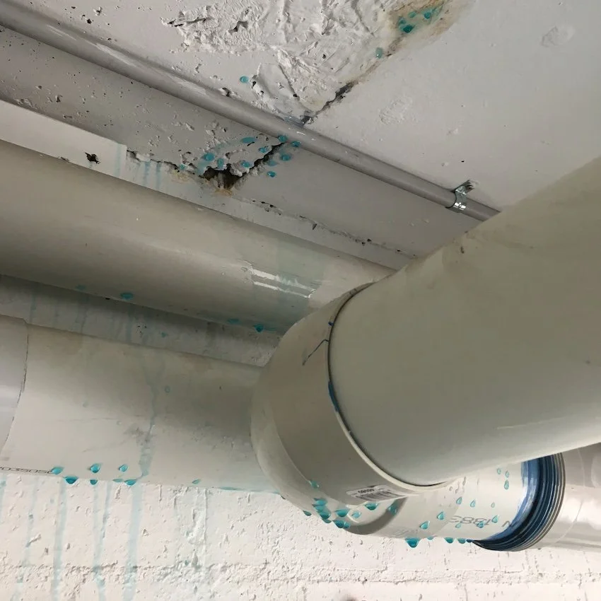 Site B - Active leak produced in garage below