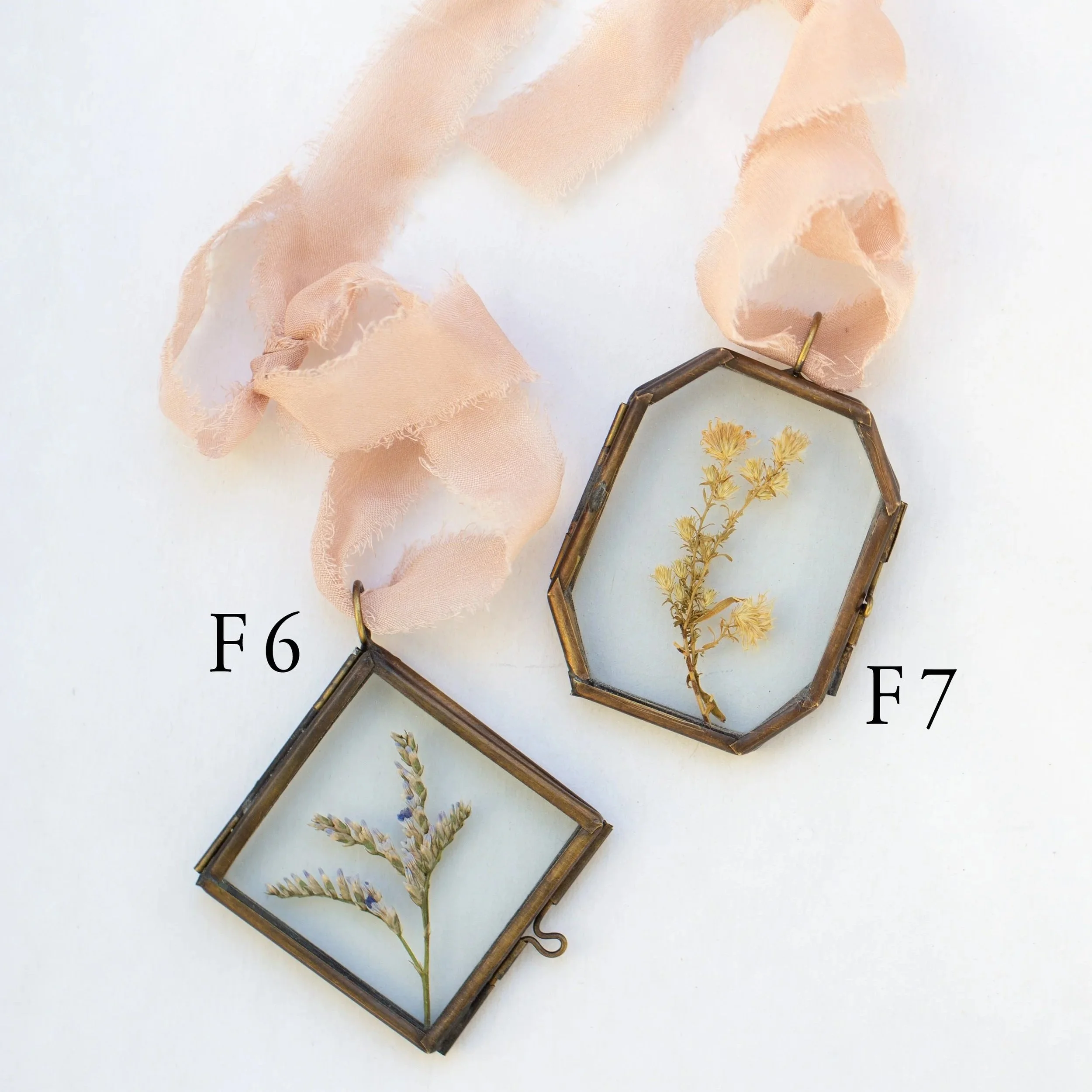 Vintage Glass Locket Ornament - Frosted Blush