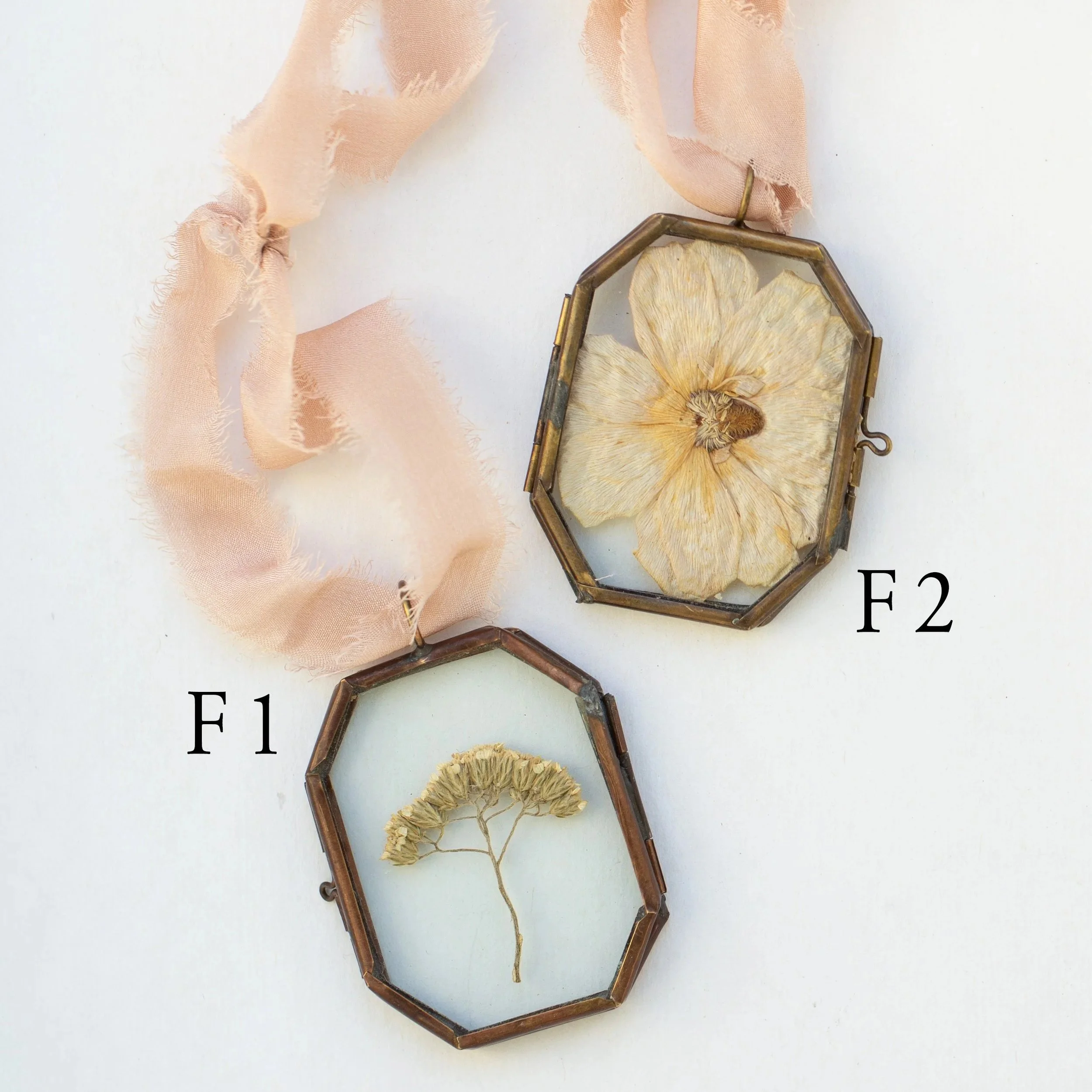 Vintage Glass Locket Ornament - Frosted Blush