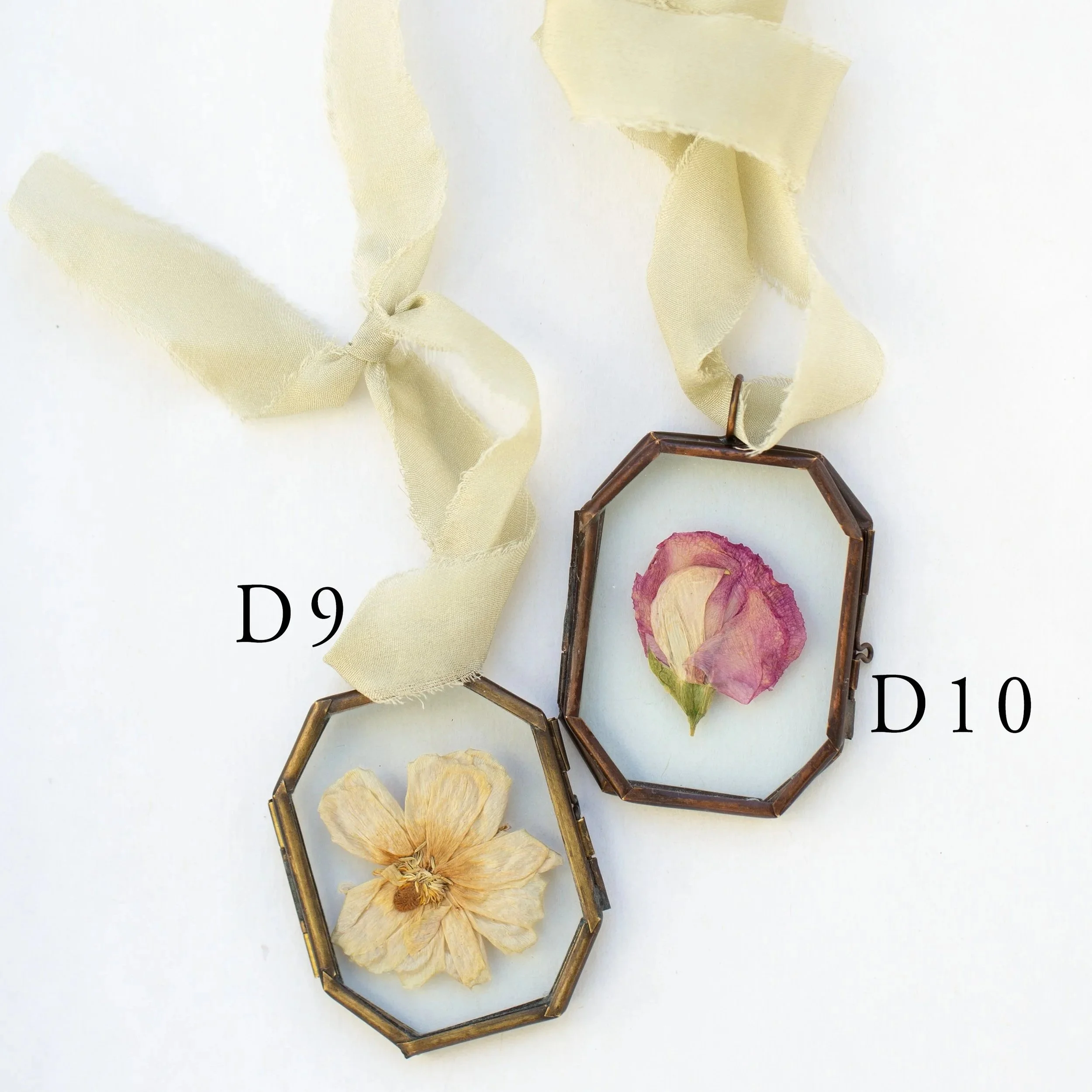 Vintage Glass Locket Ornament - Dew Silk