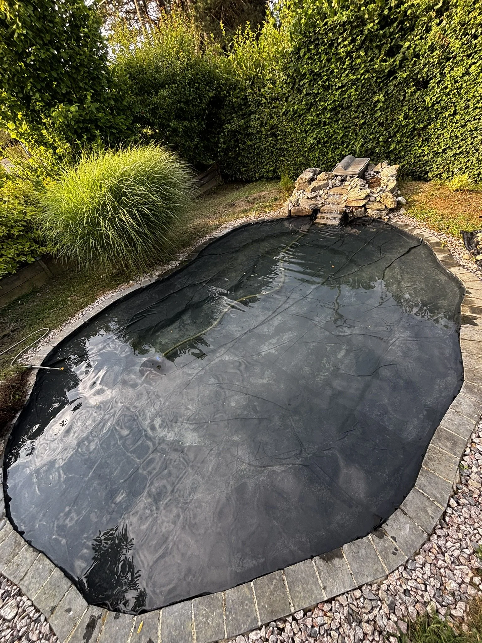Création bassin de jardin sur mesure avec filtration et plantes – Hauts-de-France
