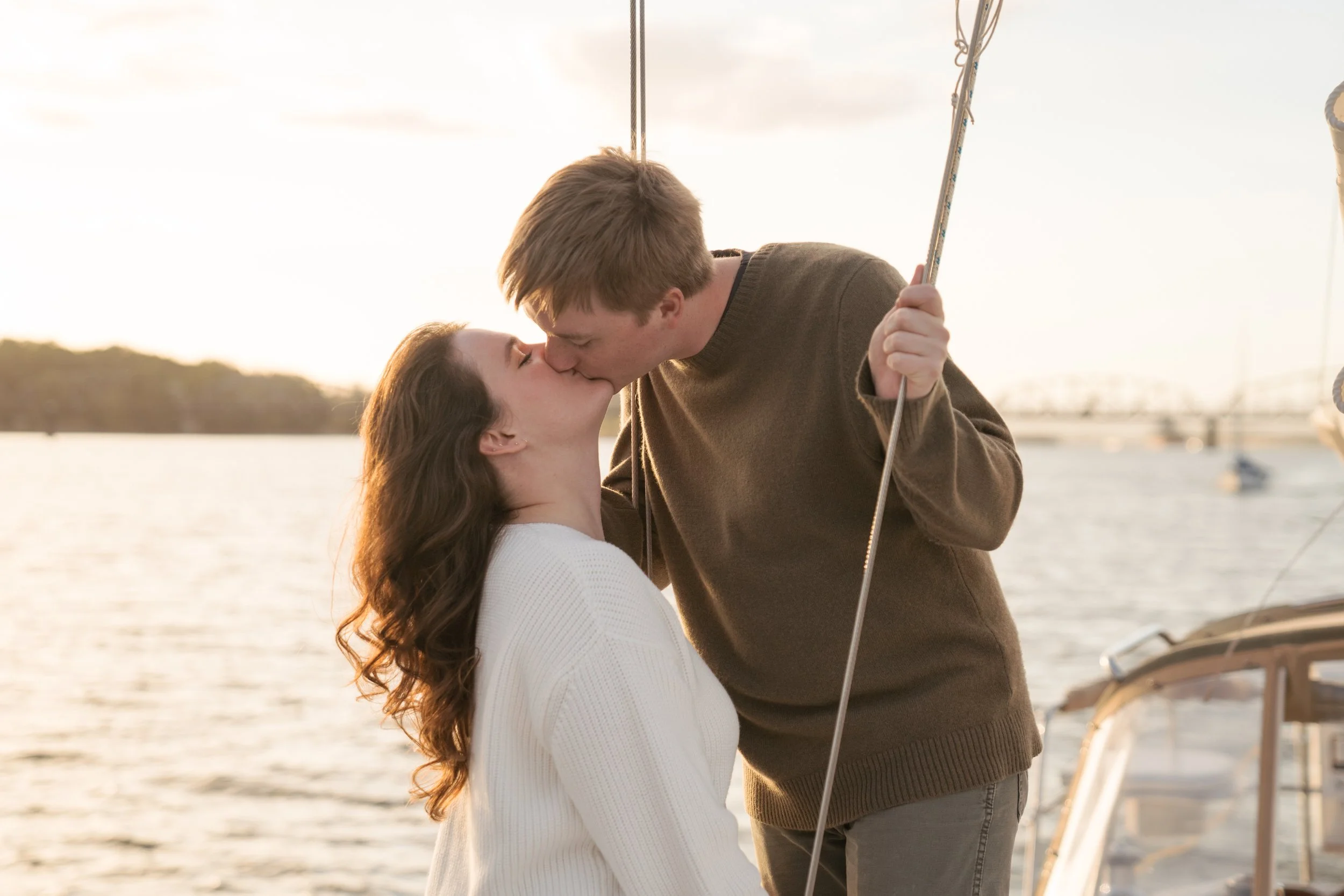 LAURENANDELIAS-oregonengagement-sailingclub-madelinerosephotographyco-71.jpg