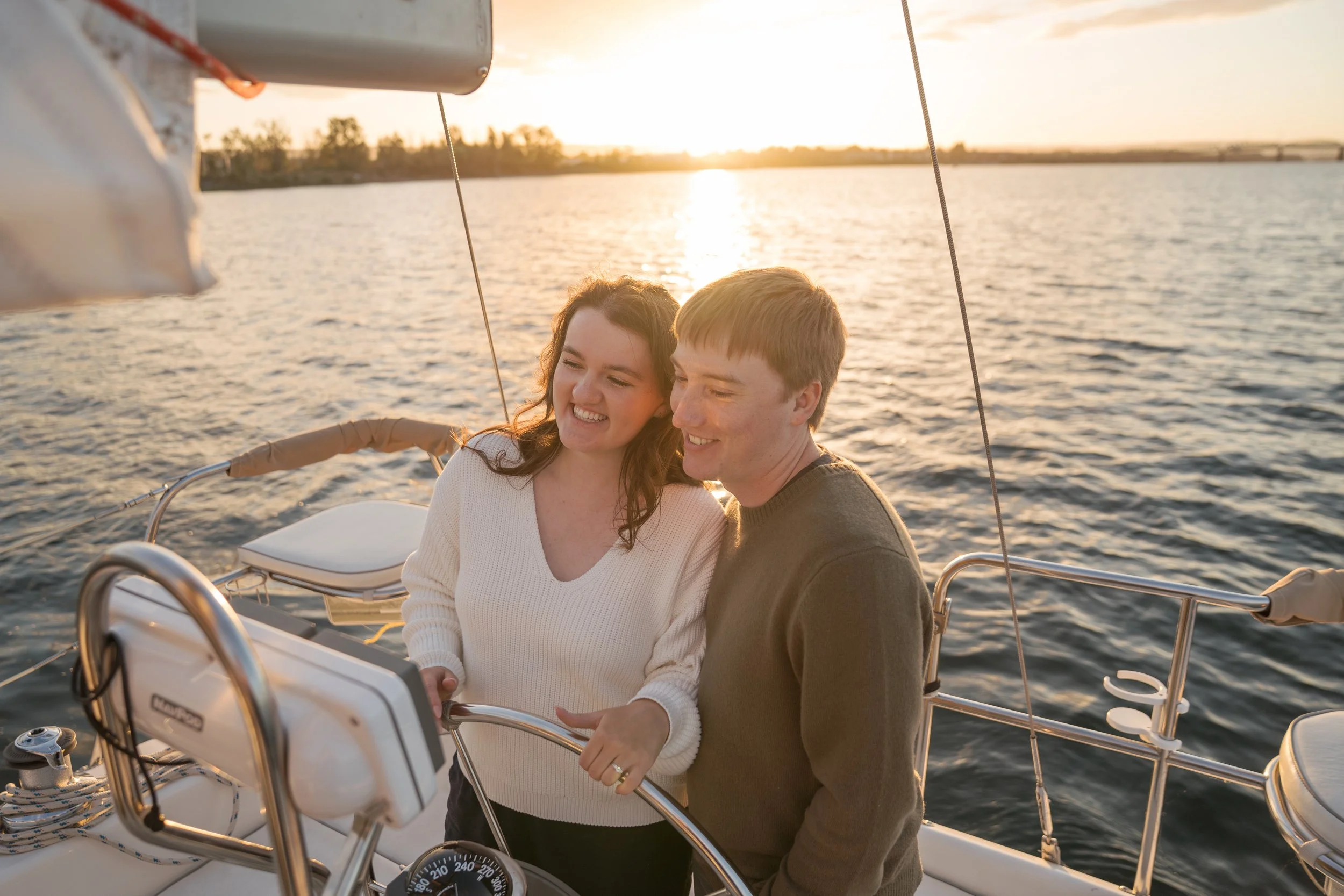 LAURENANDELIAS-oregonengagement-sailingclub-madelinerosephotographyco-103.jpg