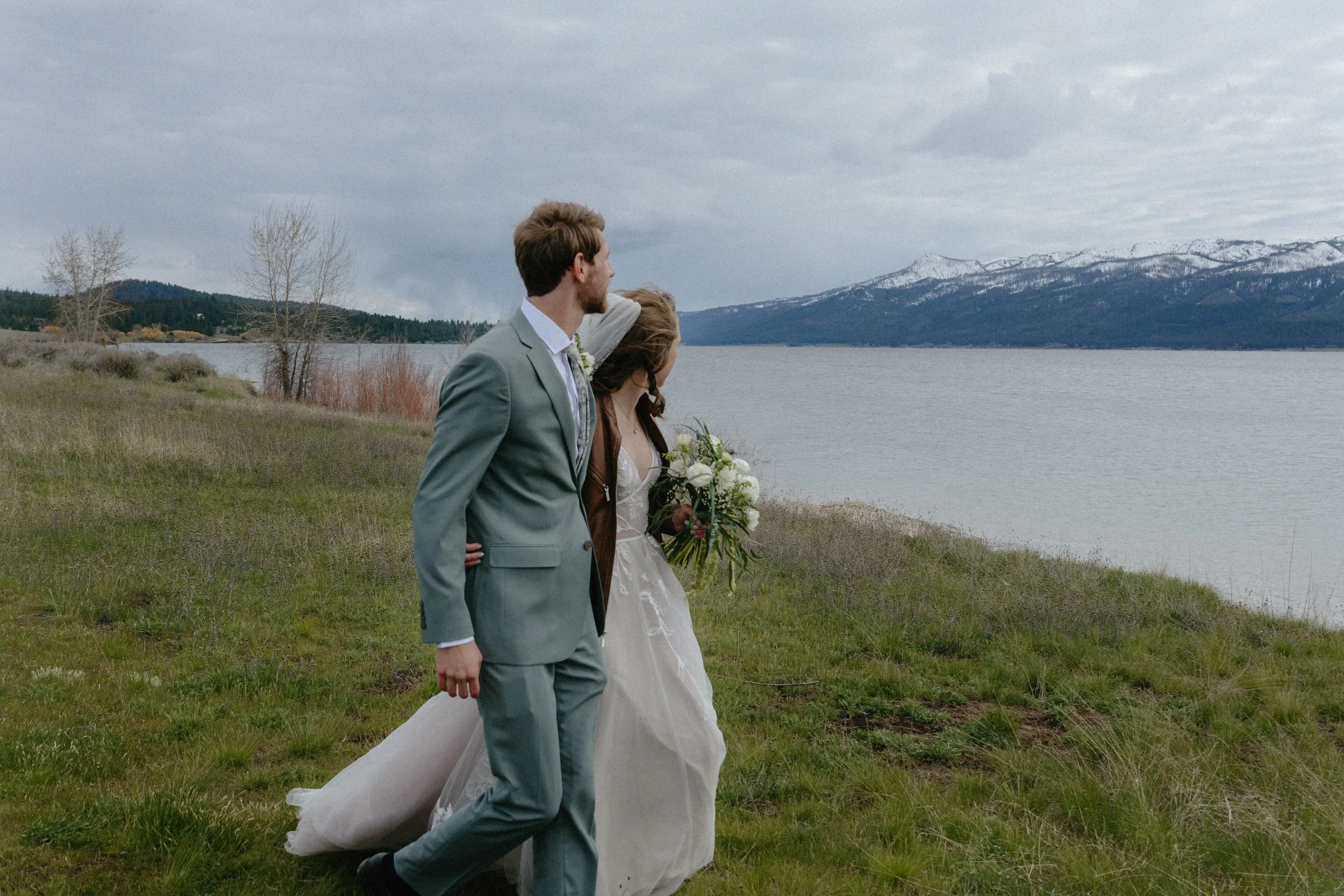 Intimate Lakeside Elopement in Idaho