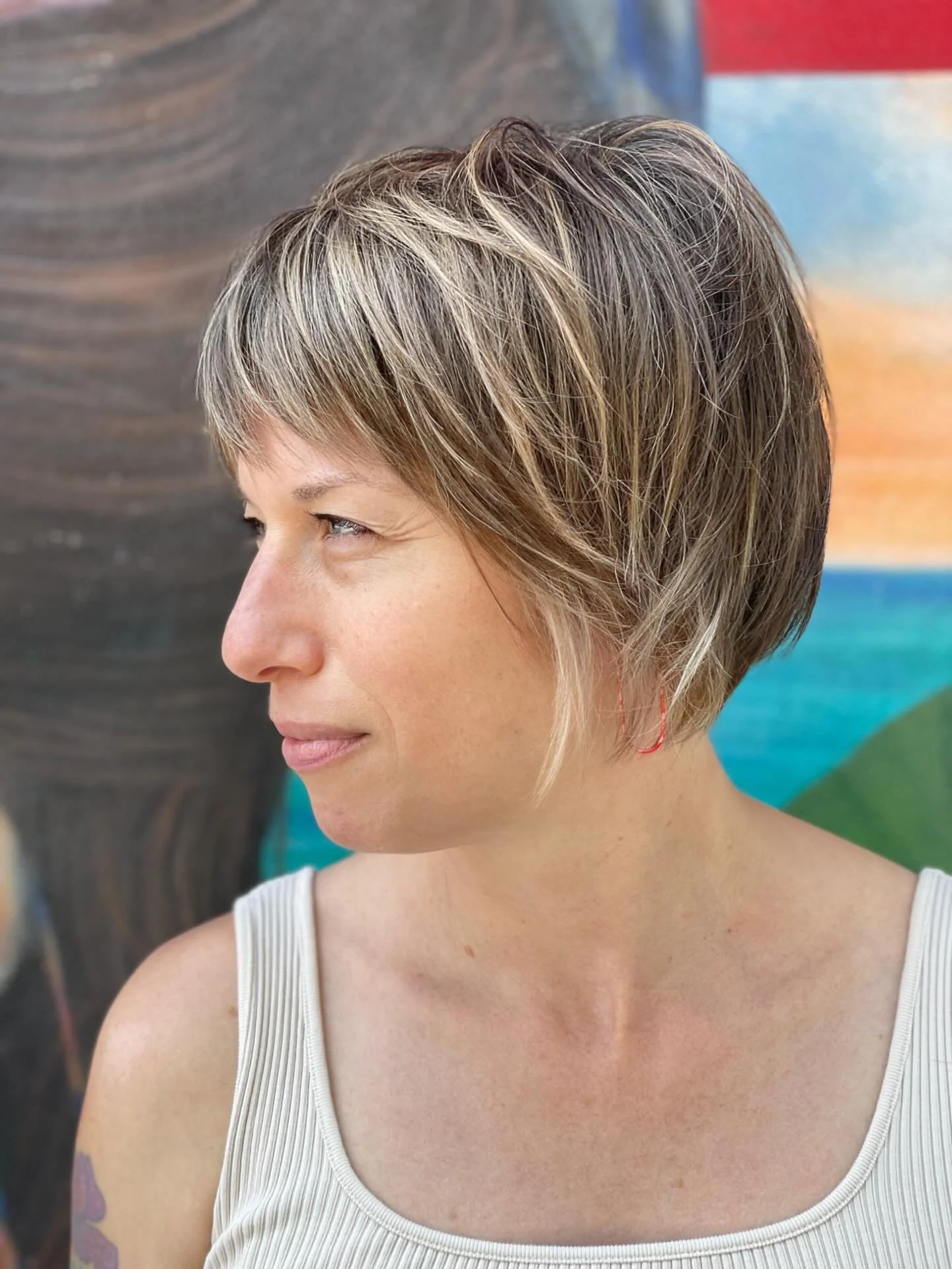 Already a cute cut n natural color. We added highlights for some extra pop!