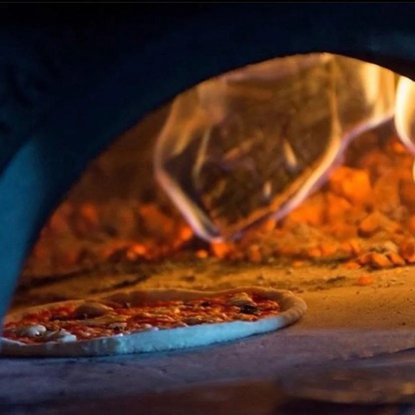 The last day before normalcy begins, treat yourself right with pizza 🍕