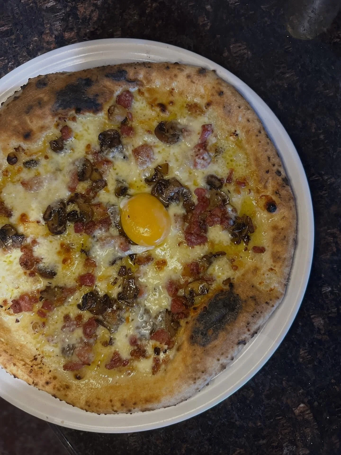 Nomad vs Bromad? What&rsquo;re you choosing?! 

Mushrooms, Truffled Gouda, Truffle Oil and house made Mozz come together for this beauty, throw an egg on top and voila! The only question is. .are you adding bacon?!