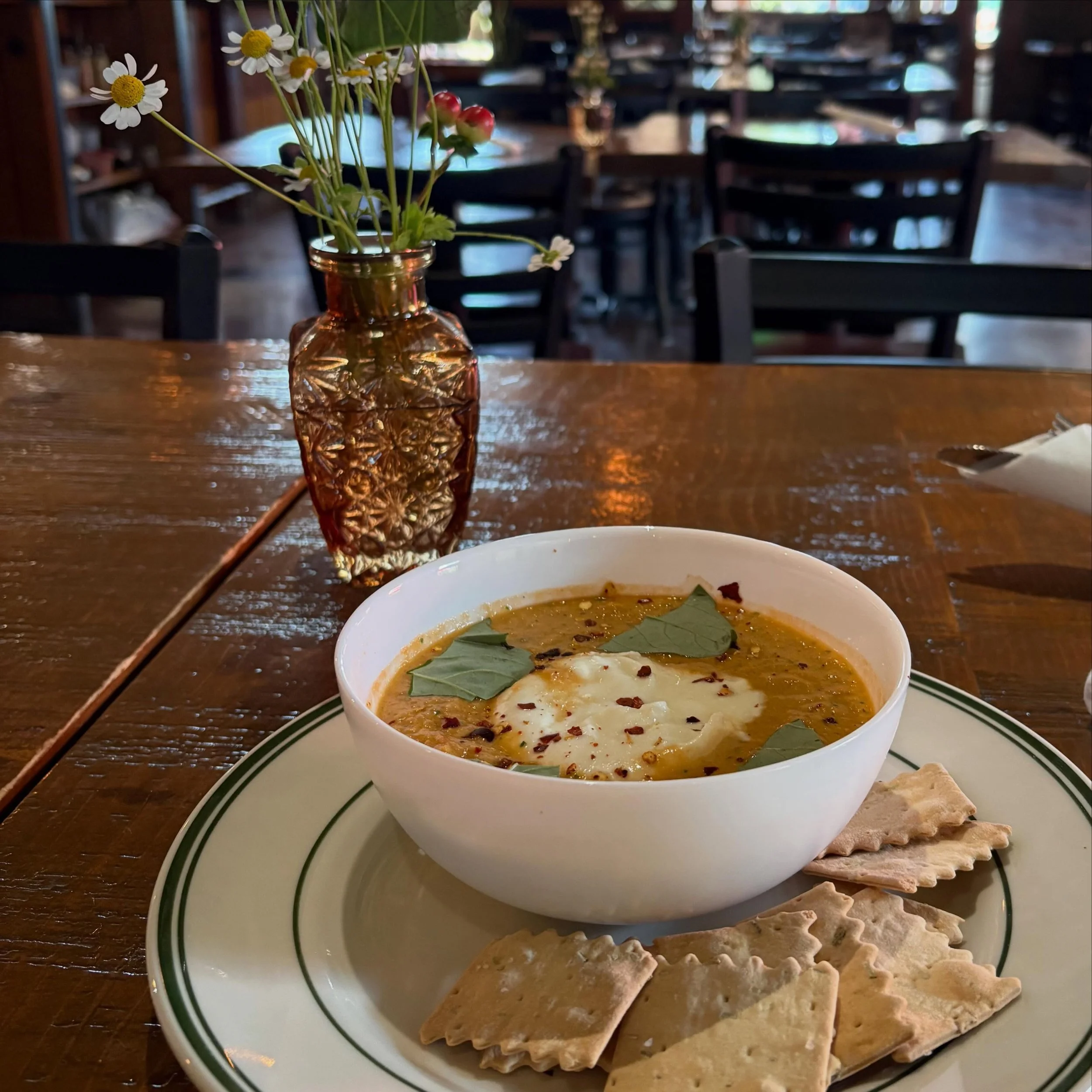 Ayyyy we a-gotta the Gazpacho!! Traditional Italian recipe bursting with flavor. Add in some Burrata, Basil and Olive Oil?? Si, Grazie!