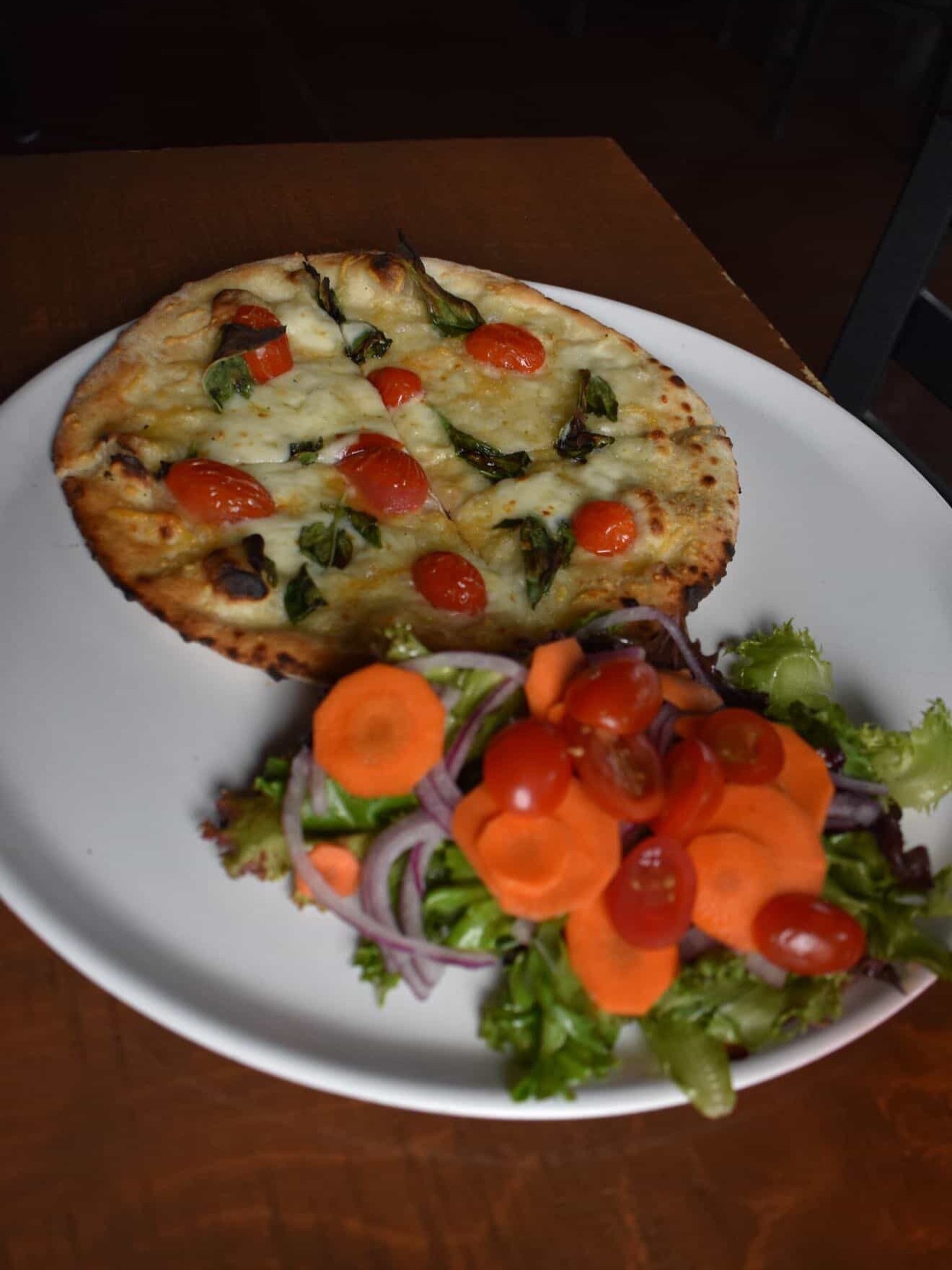 Let&rsquo;s meet for lunch.