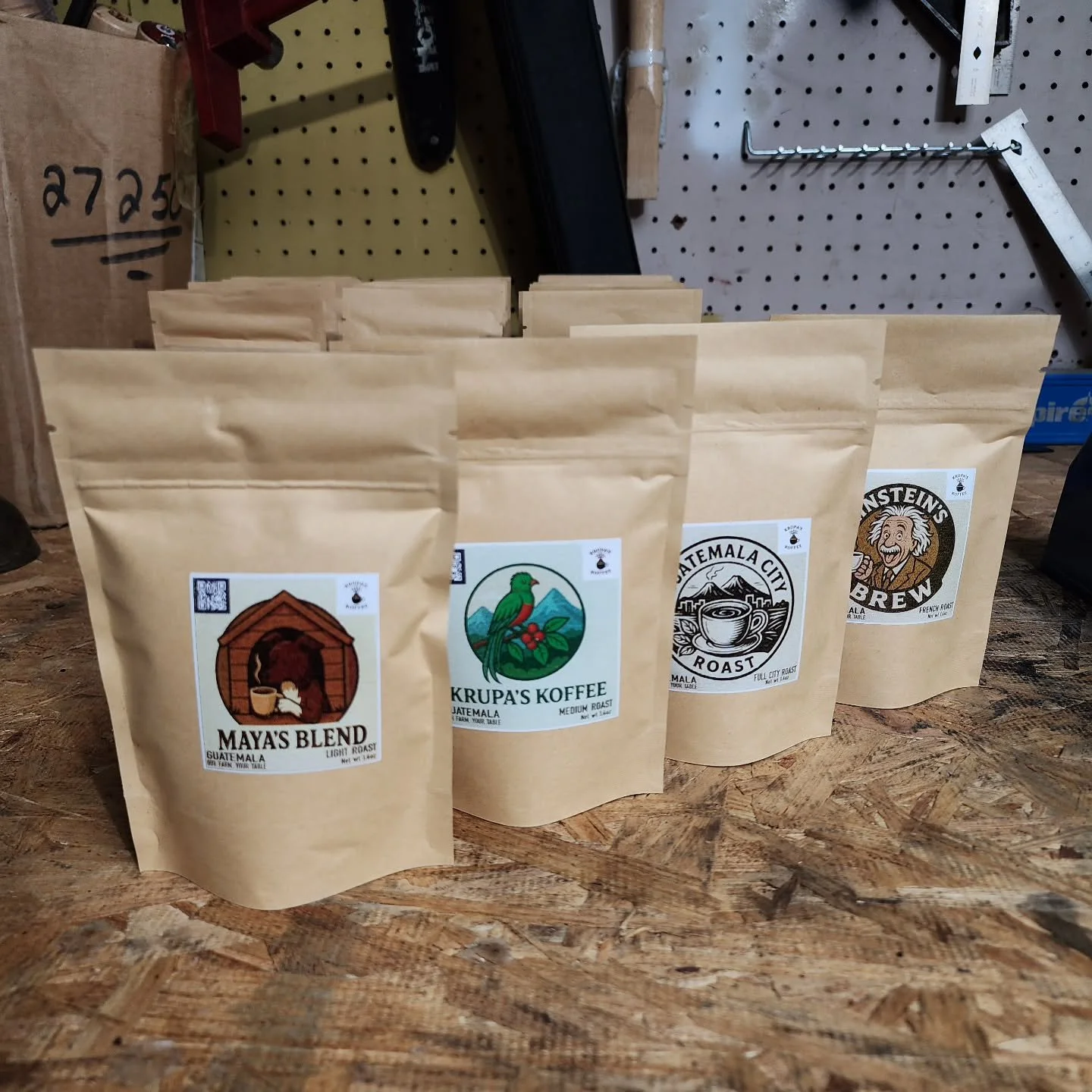 Our small packs are perfect for
☕️ Sampling
☕️ The occassional sipper
☕️ Testing different blends
☕️ Traveling!

Sample packs run for 

Proudly farmed in Guatemala 🇬🇹
From our farm to your table ☕️

We GROW, PROCESS, and ROAST all of our products i