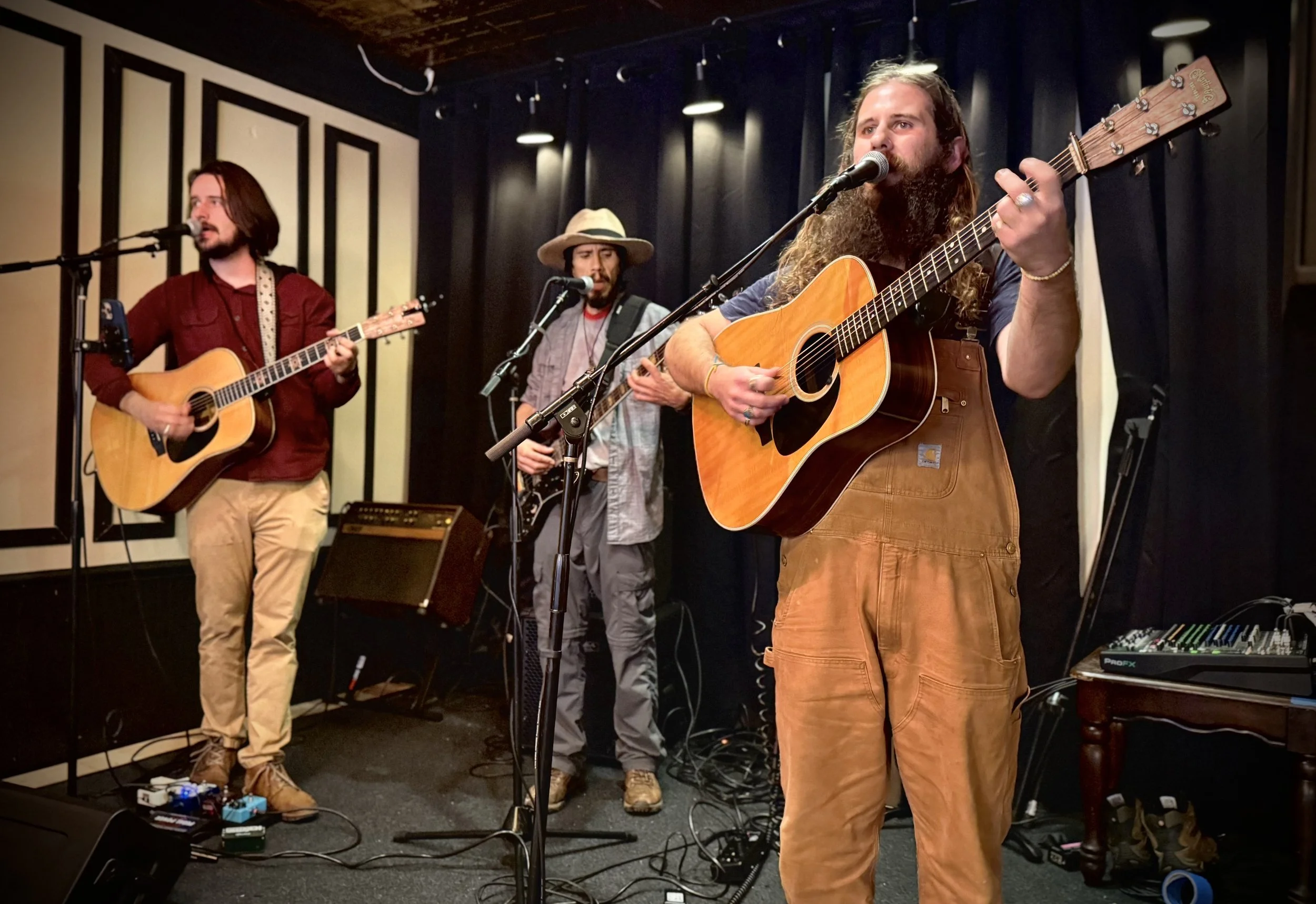 Cozy Craic Awaits: Top 5 Winter Adventures in Asheville Before Your Shamrock Irons Nightcap