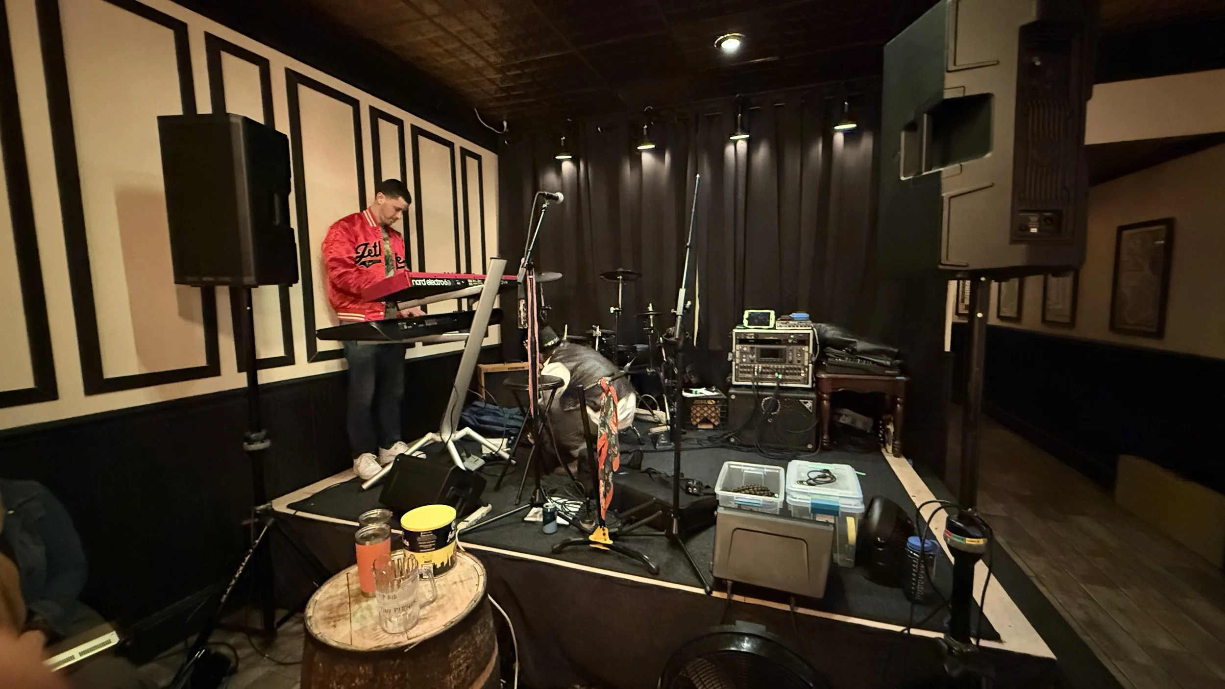 How to Successfully Book a Show at Shamrock Irons Irish Pub