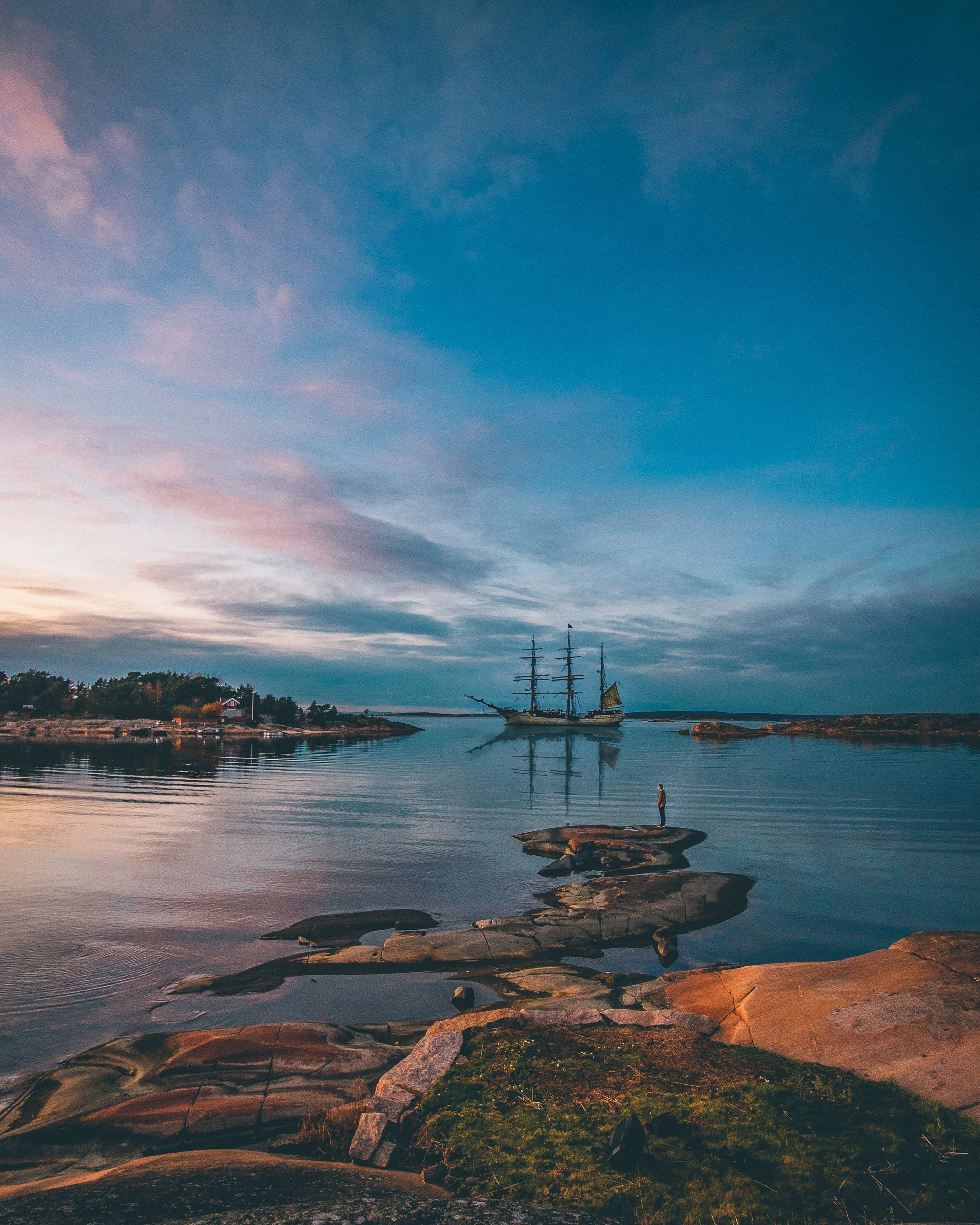 hvaler med piratskip v4.JPG