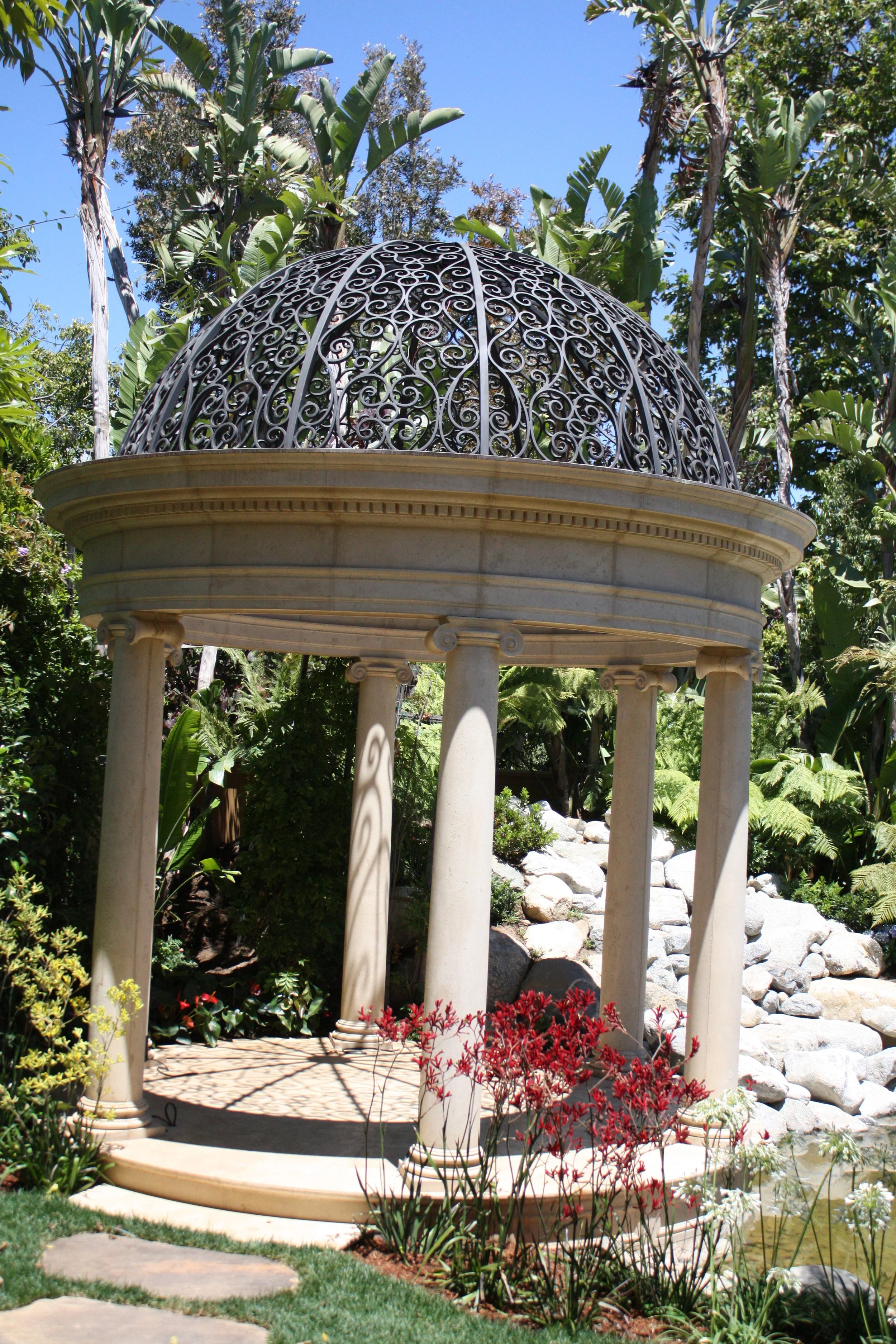 Neoclassical Nuance: The Symmetry of Restrained Metal