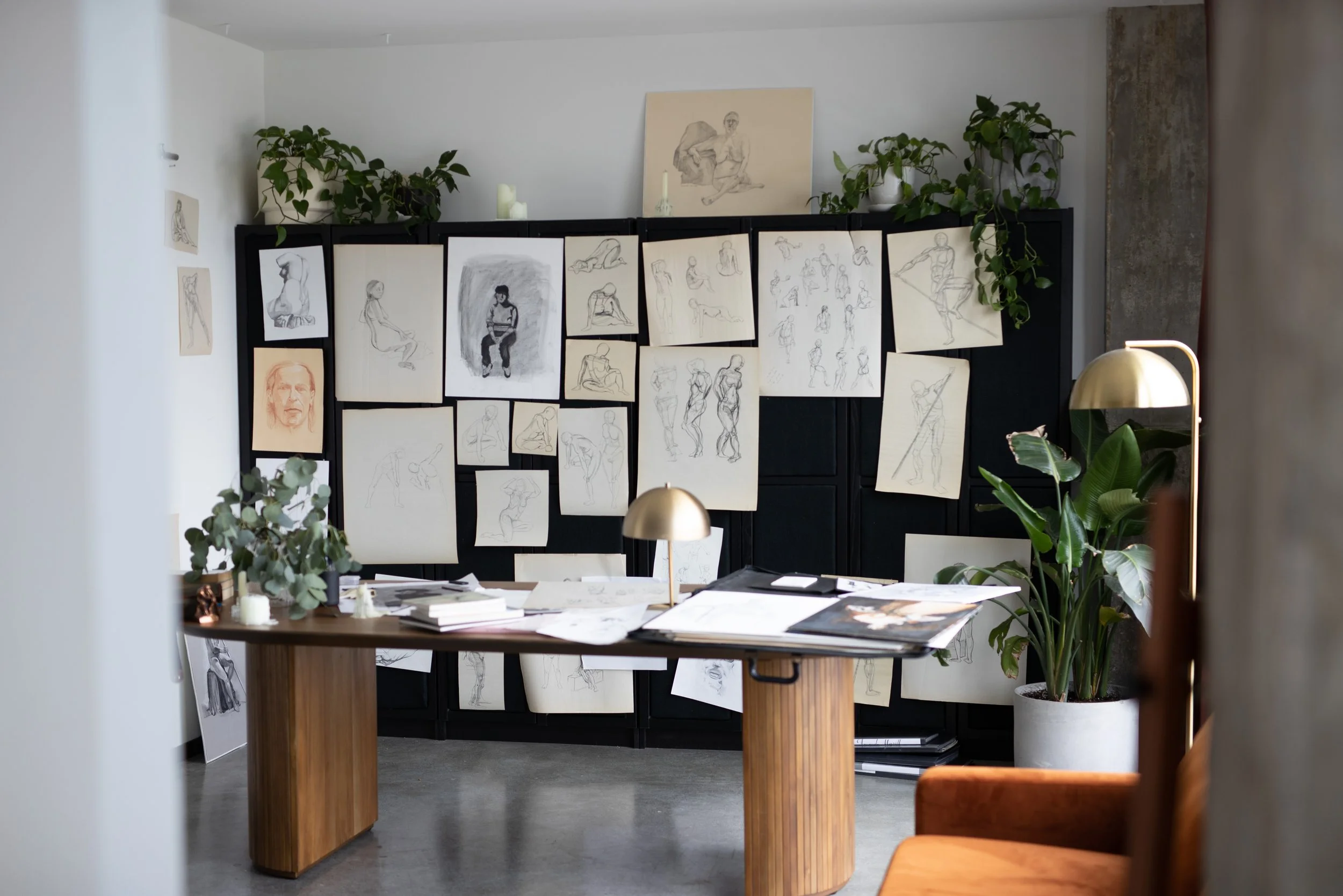 figure living room_.jpg