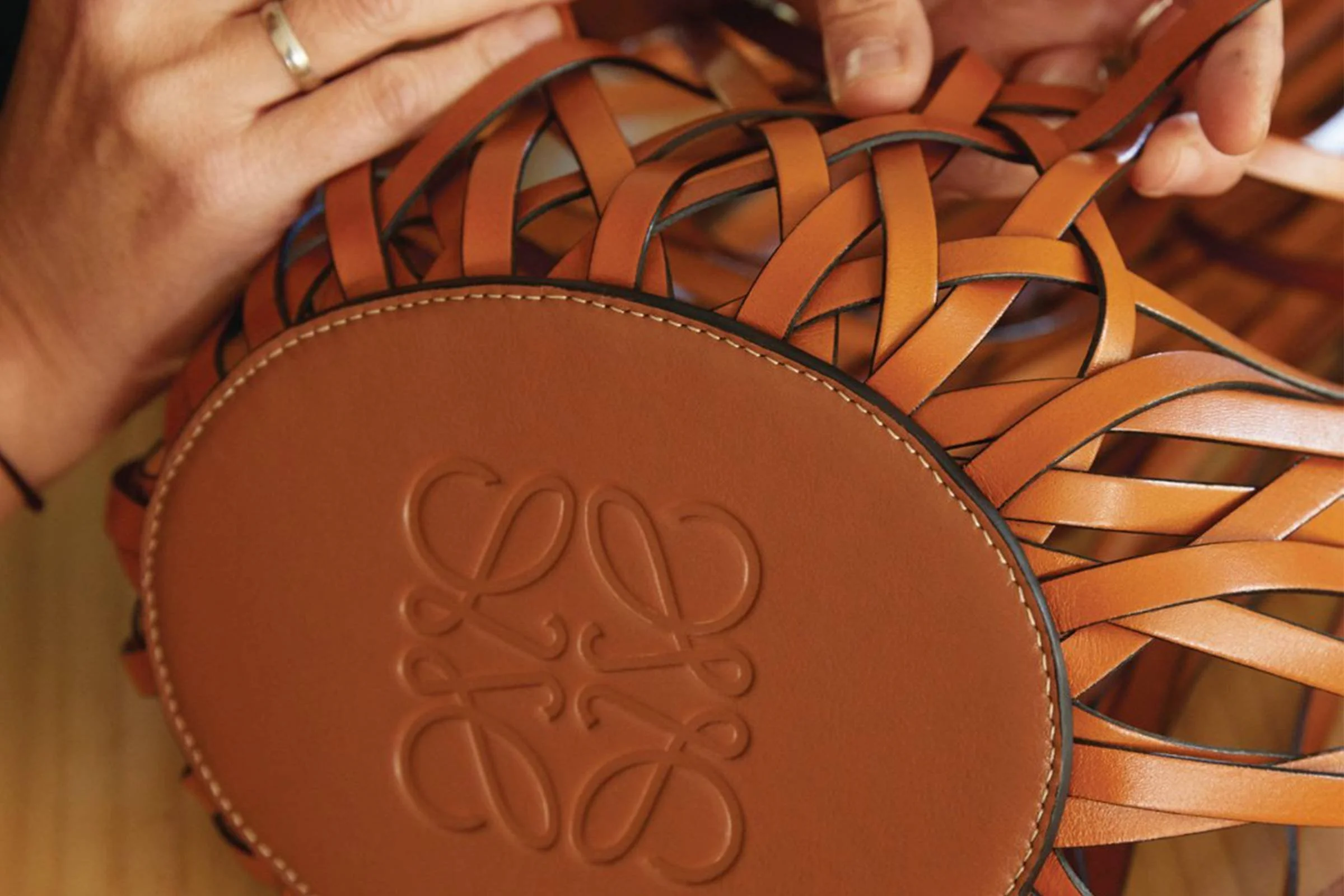 Brand Research | Loewe | Buying & Selling | 2021