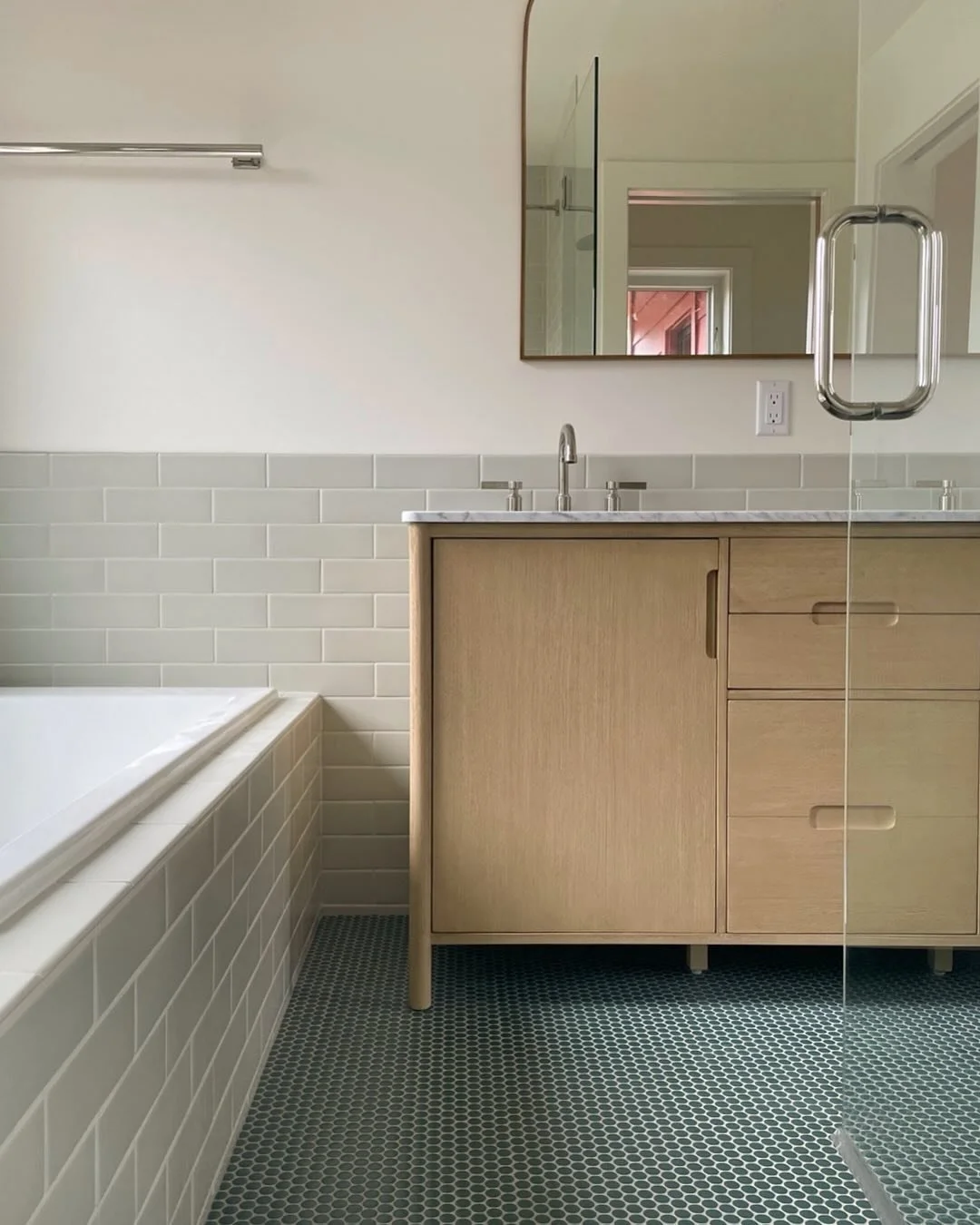 It&rsquo;s all in the details 👌🏼

#bellinghaminteriordesign #bellinghamsmallbusiness #bellinghaminteriordesigner #interiordesign #pnwmodern #pnwmoderncraftsman