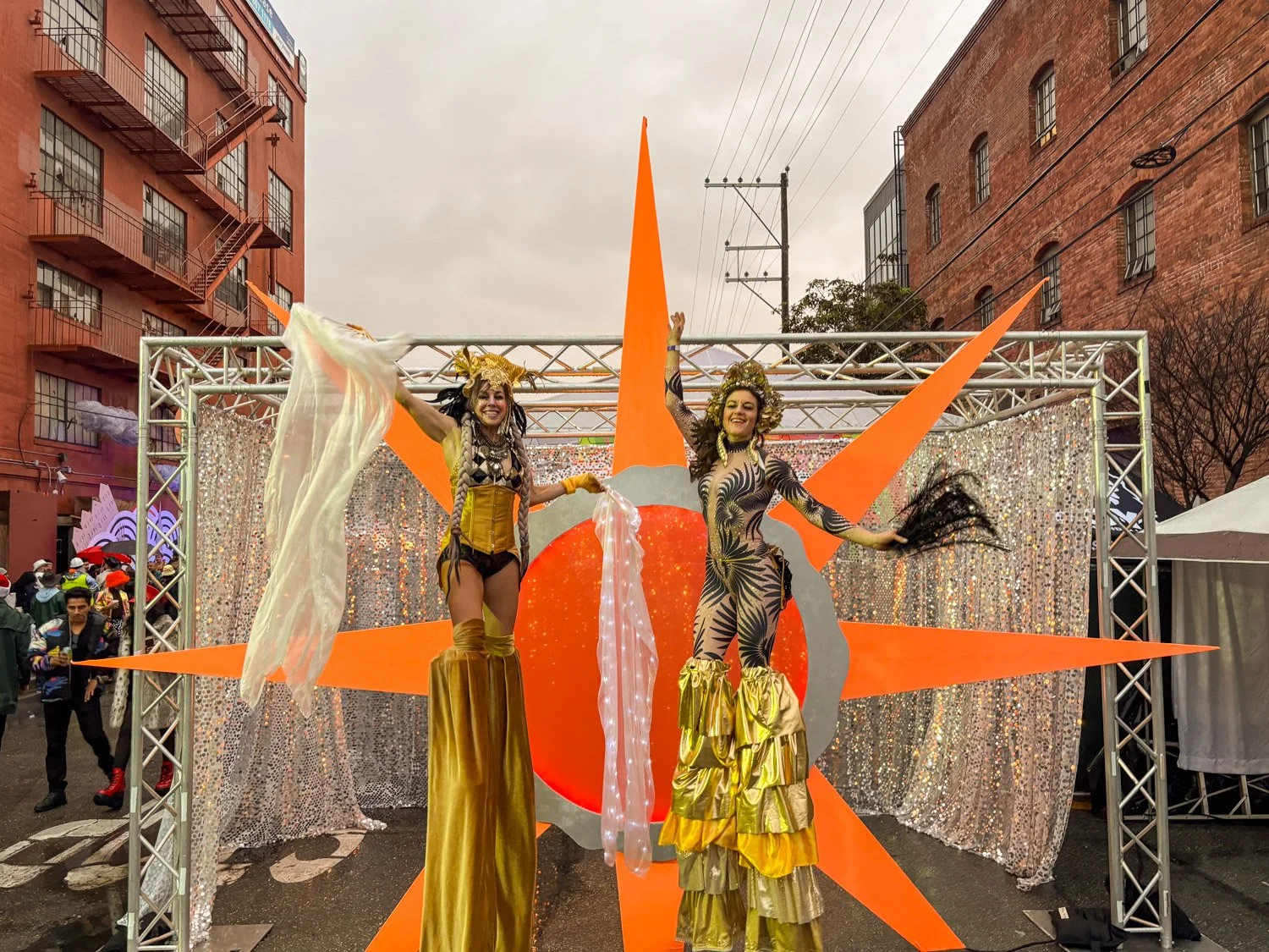 stilt- walker-costume-2.jpg
