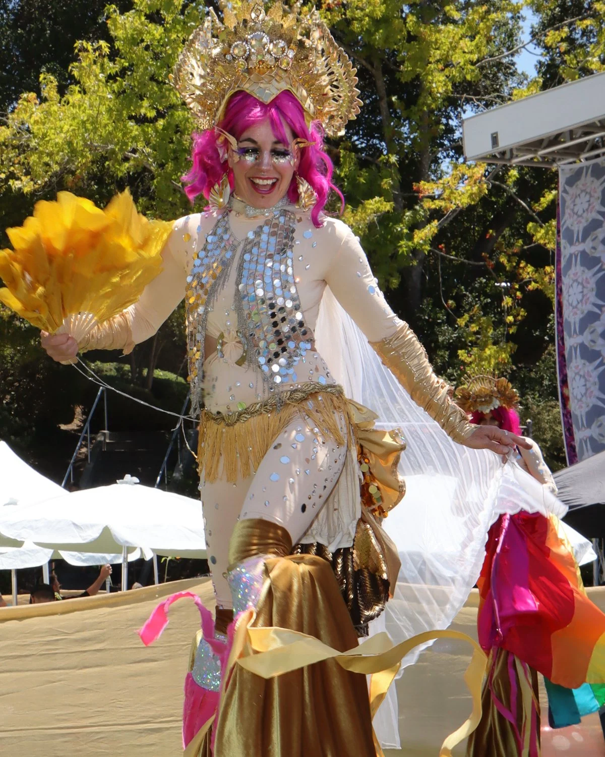 Fourth of July Stilt Walkers-13.jpg