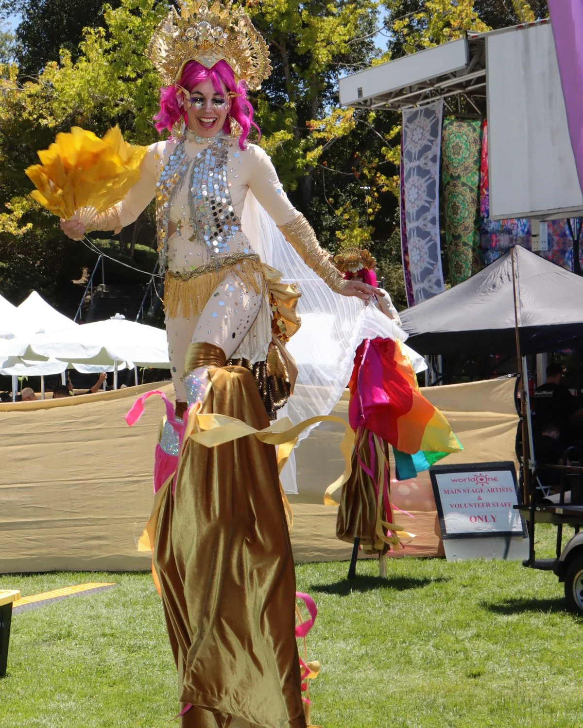 Fourth of July Stilt Walkers-12.jpg
