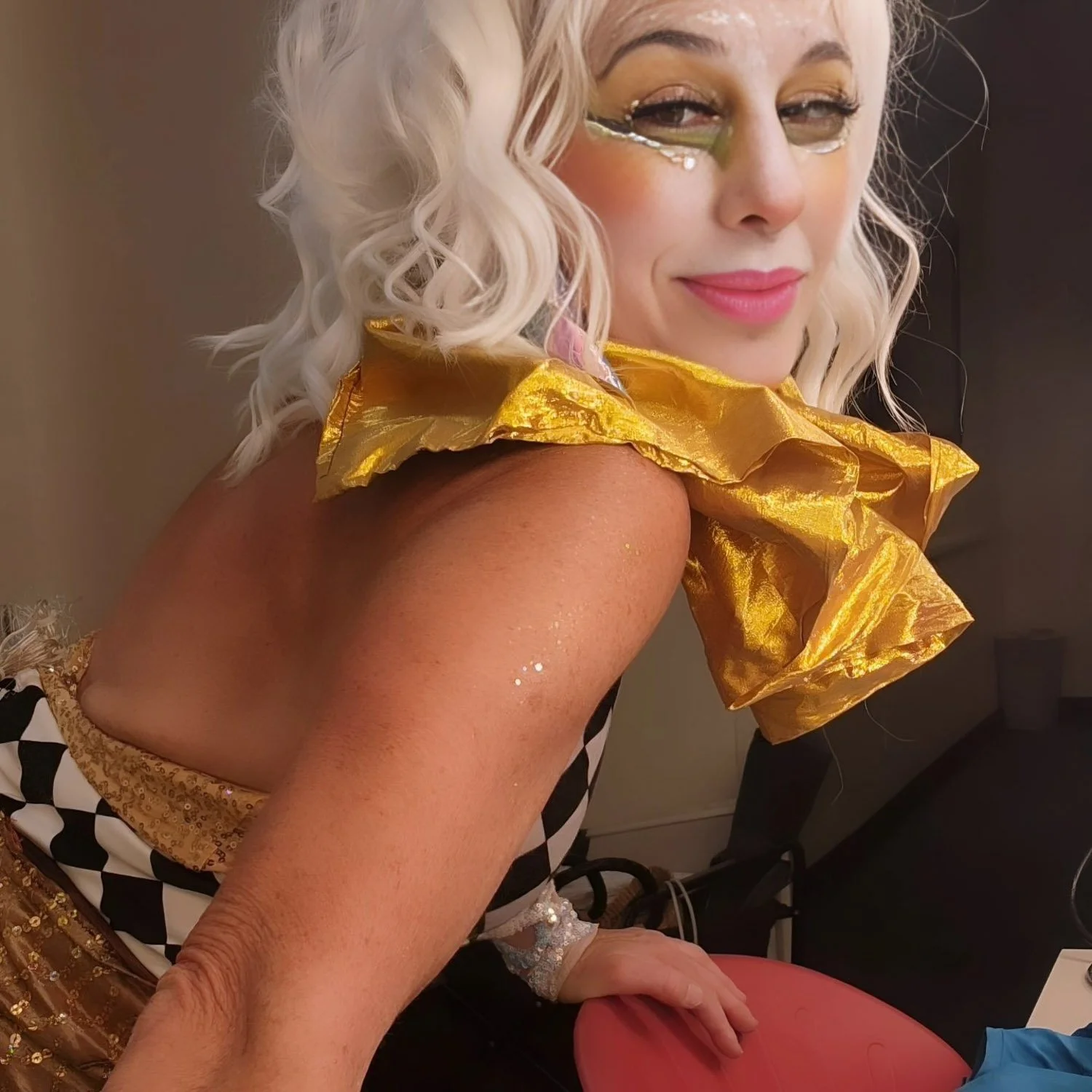 stilt- walker-costume.jpg