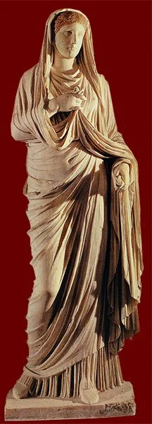 State of a Roman woman with Roman clothes