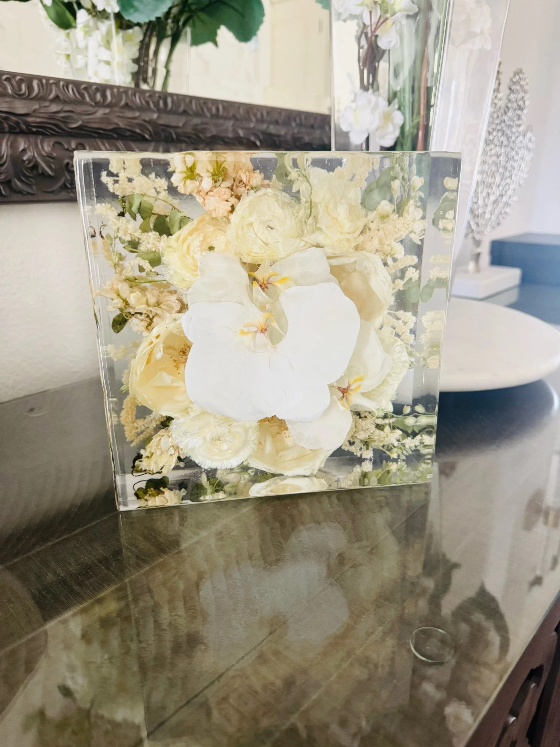 Floral Resin Keepsake