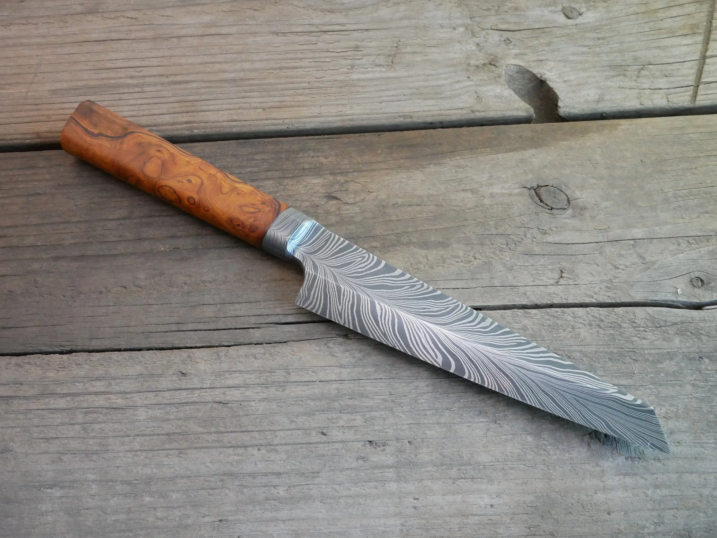 Honesuki Available 2/25/2022