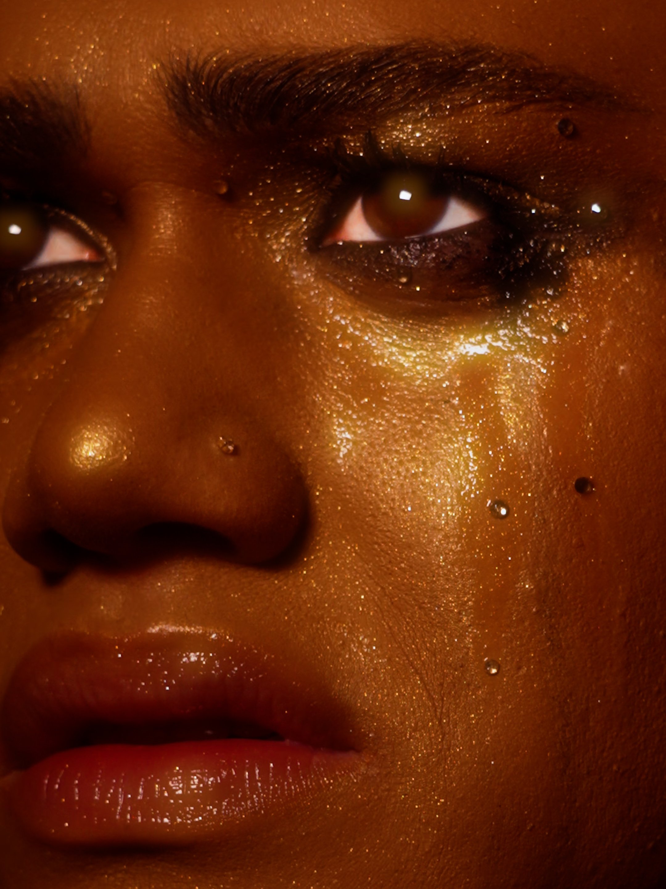 Kylee De Thier wearing a golden tears makeup look inspired by Sombr - Homewrecker the song.
