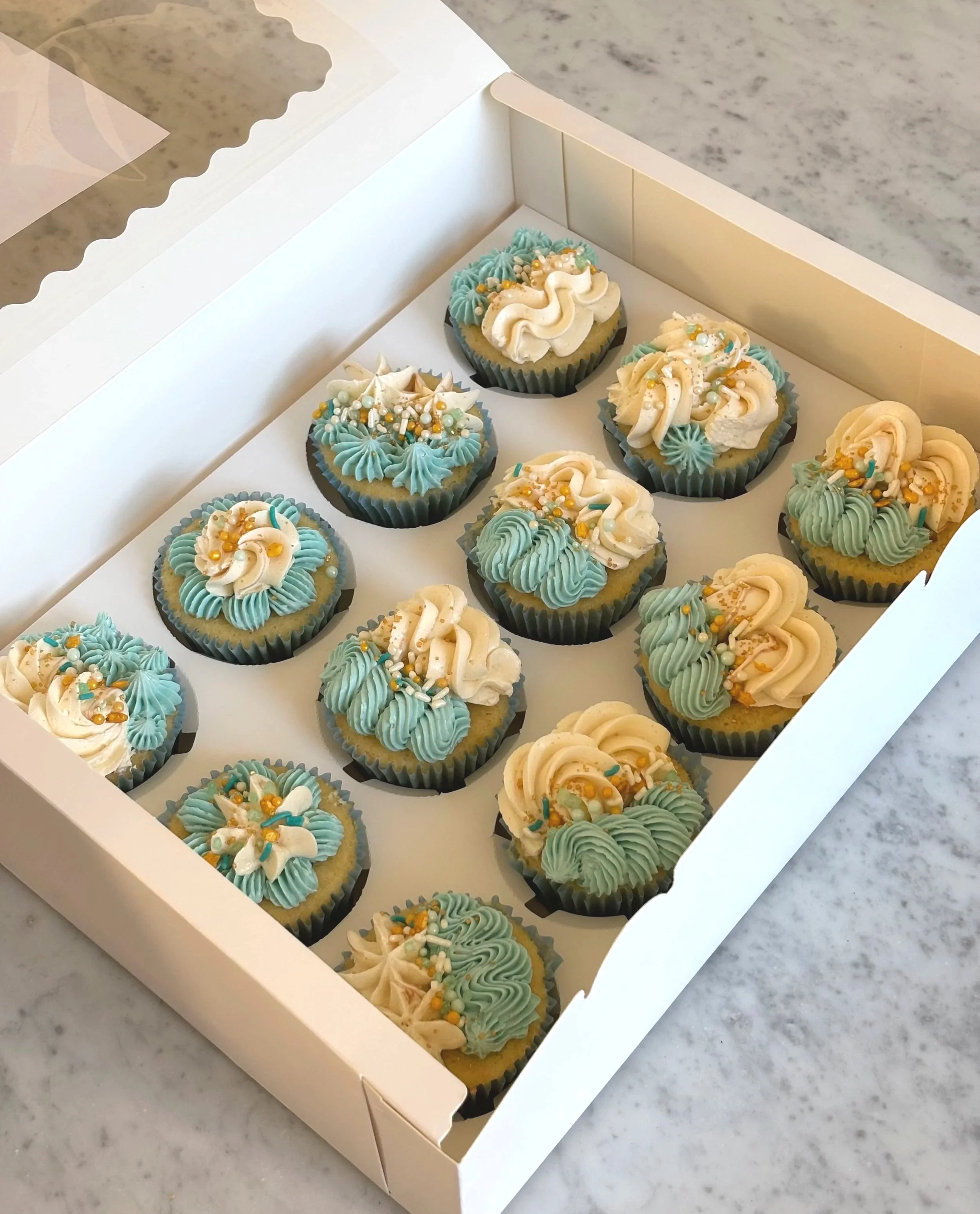 Vanilla Cupcakes with Vanilla Buttercream