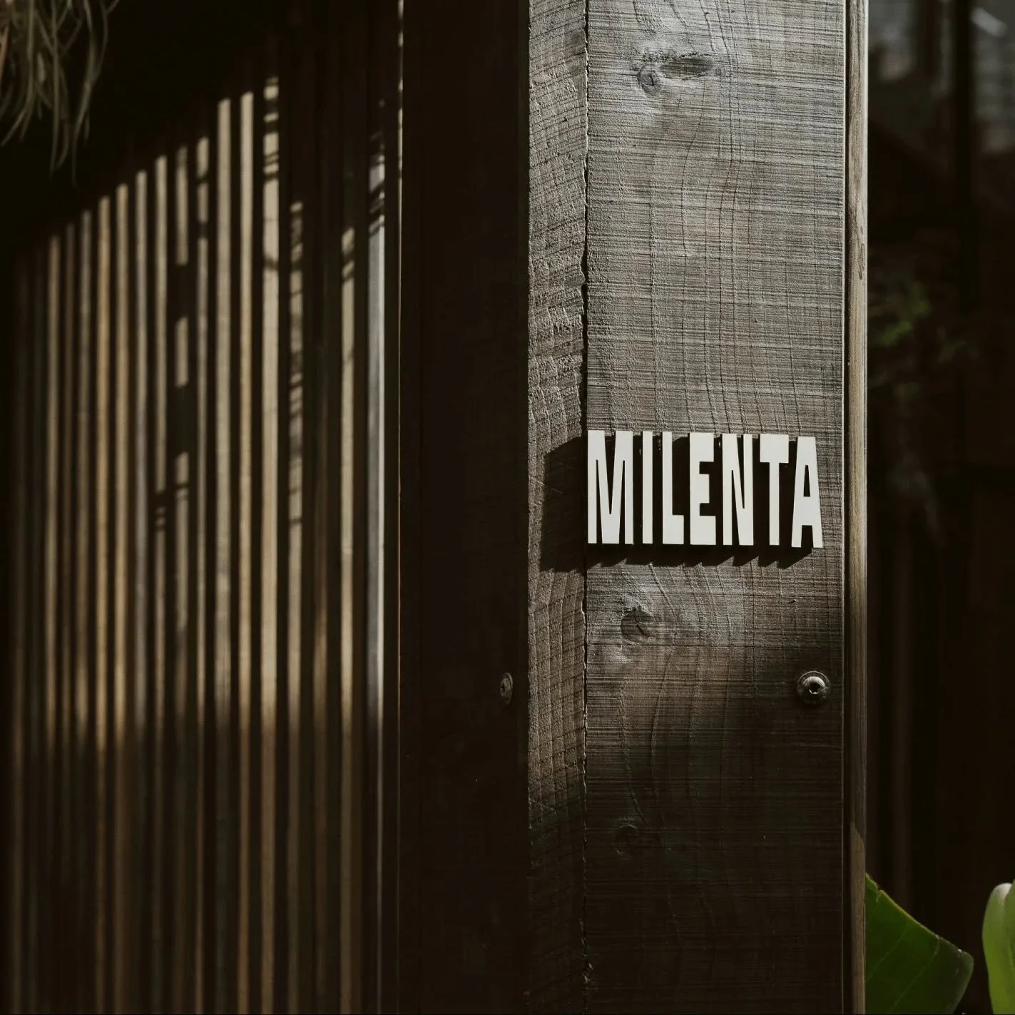 If you haven't been to @eatmilenta I'd suggest you get there pronto. The team, food and service just can't be faulted. 
Signage @pumphouseprintsign 
Menu paper @colorplan_papers 
Brand @studiosouthnz