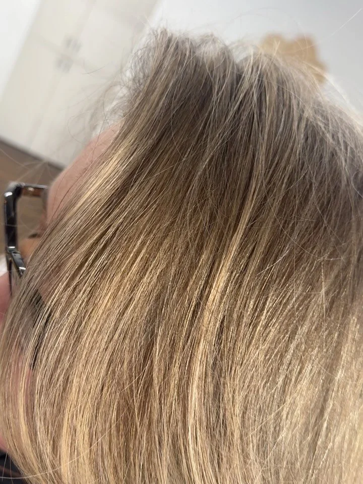 Not every transformation starts pretty&hellip; but it always ends worth it 🤍
Swipe through to see how we took this from grown out + uneven to soft, seamless and lived-in ✨
The journey matters just as much as the final result.

#goldcoasthairdresser 