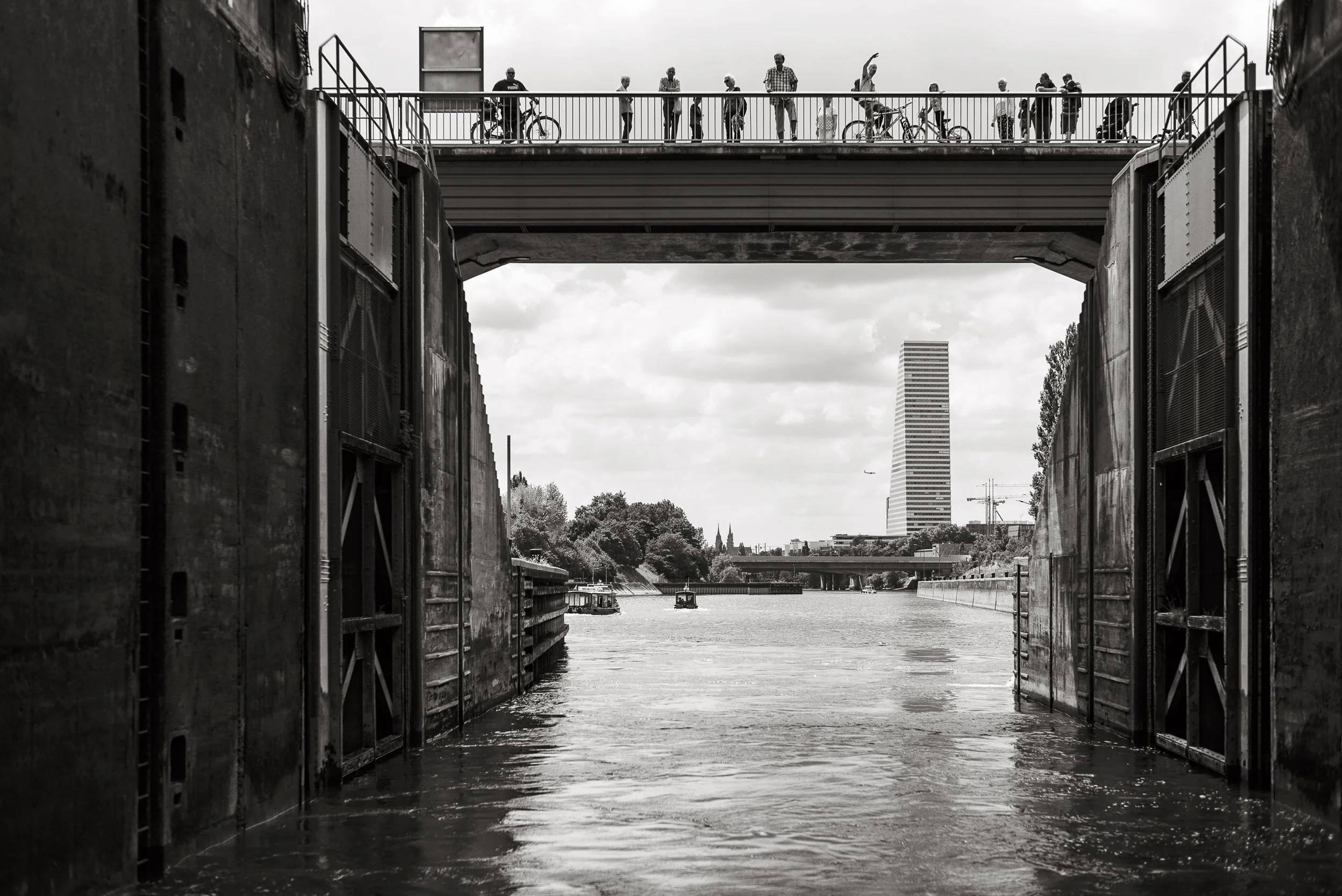 Das Frachtschiff "Kiesueli" in Basel. 2018.