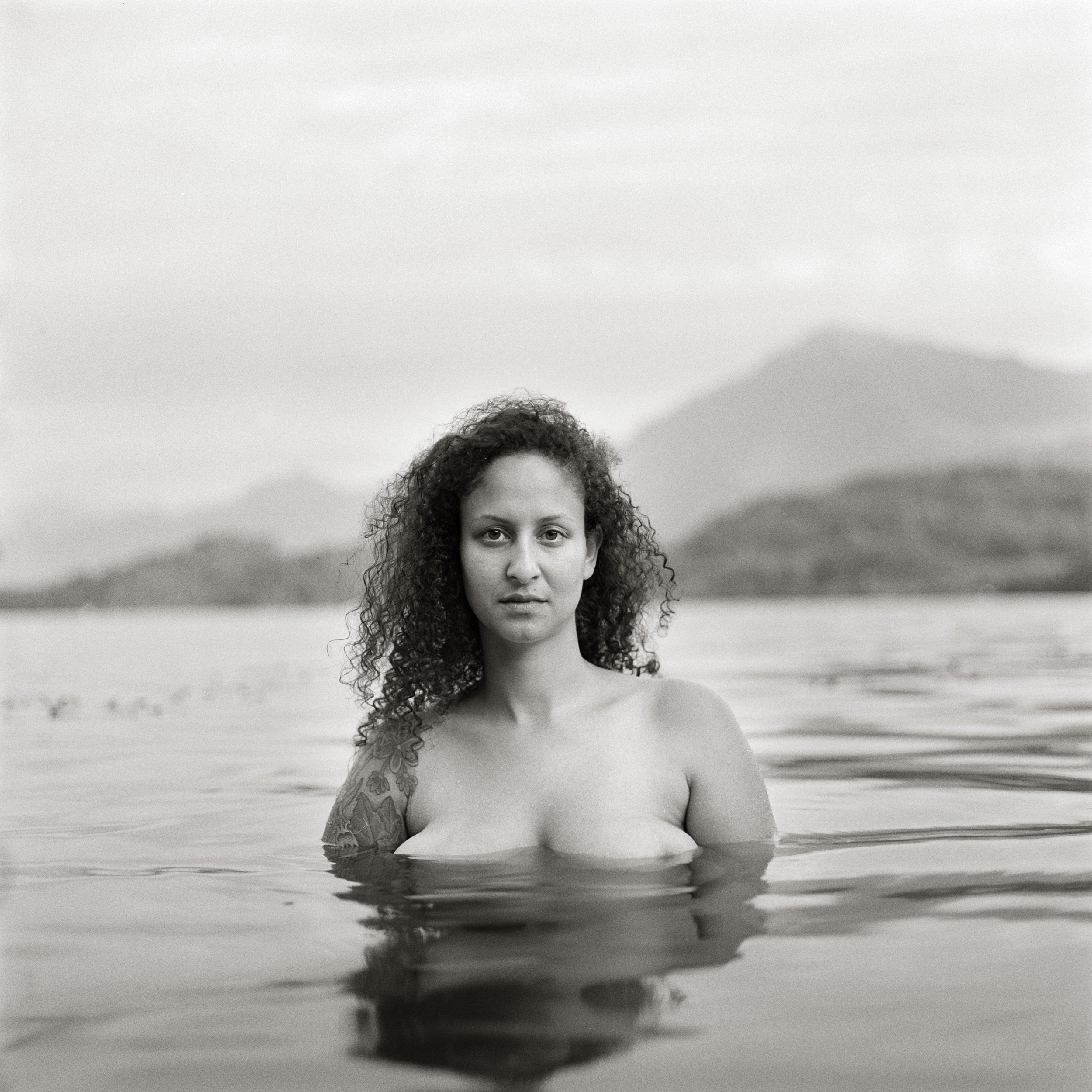 Sara. 100 x 100 cm. Silbergelatine Barytabzug.
