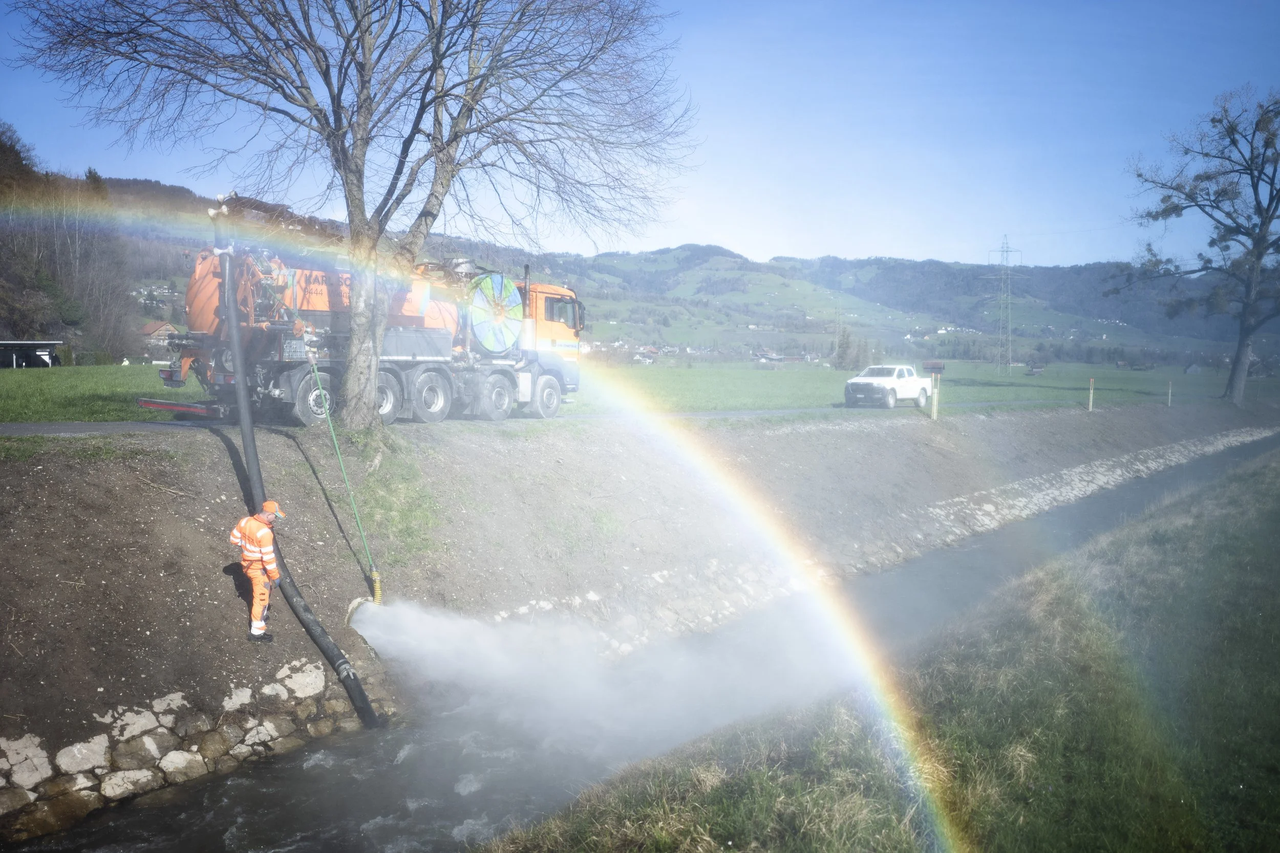 Spülen von Drainagen-Leitungen. 2025