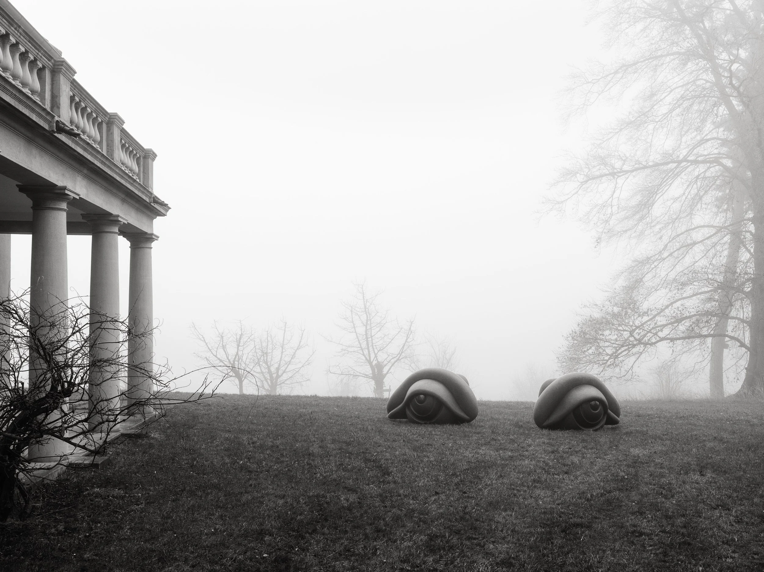 Eye Benches II von Louise Joséphine Bourgeois. 2023.