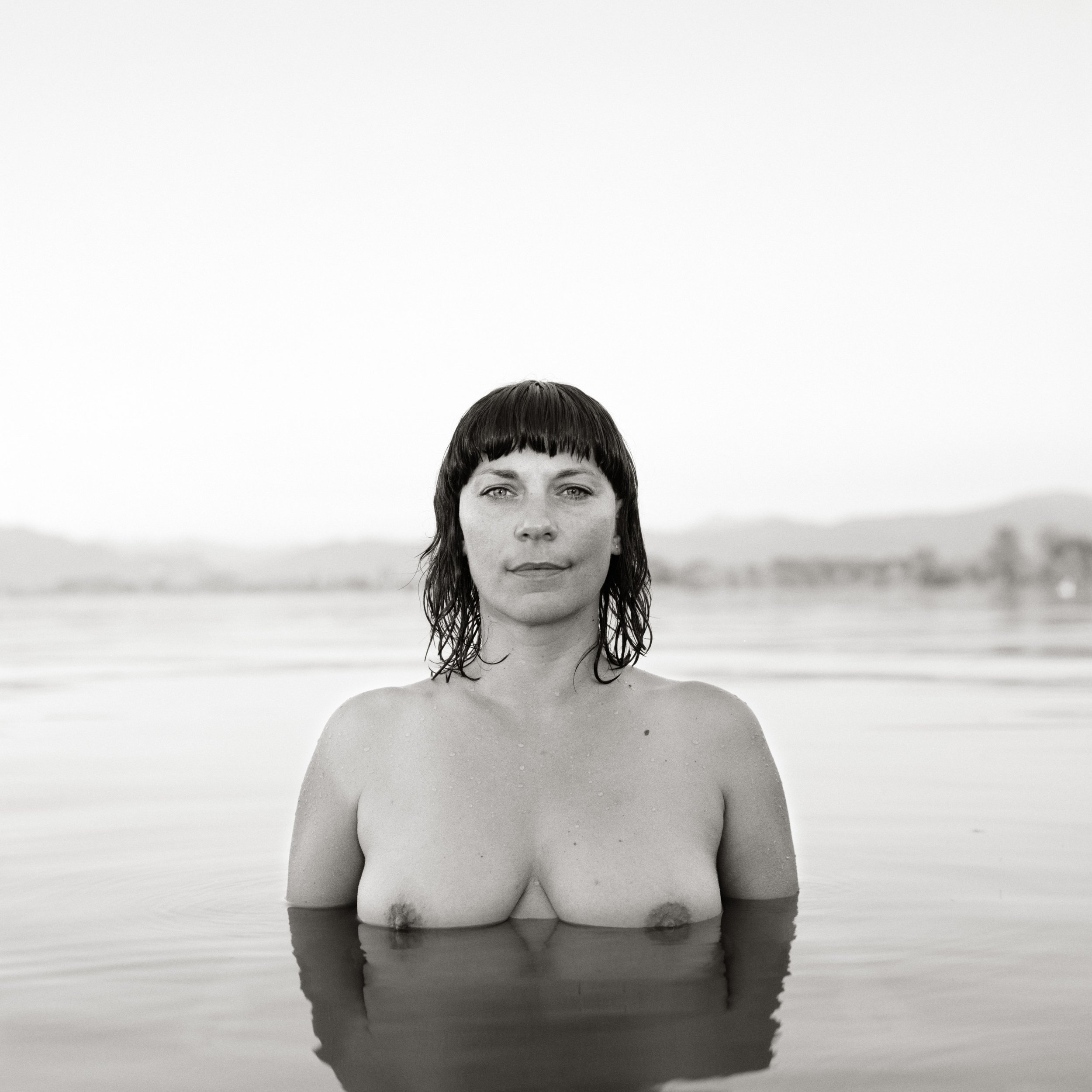 Natalie. 100 x 100 cm. Silbergelatine Barytabzug.