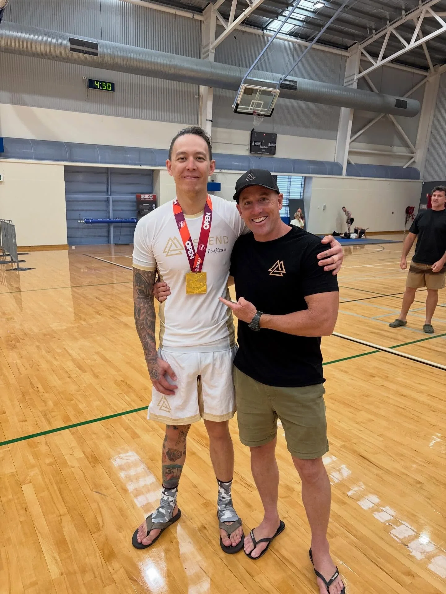 Fun afternoon with the boys and watching @sirhayward  win his division. Been working with Jackson for a long time now back when he first started fighting we would travel 3 hours to compete 🤨😂 . Was awesome to see him compete in grappling after many