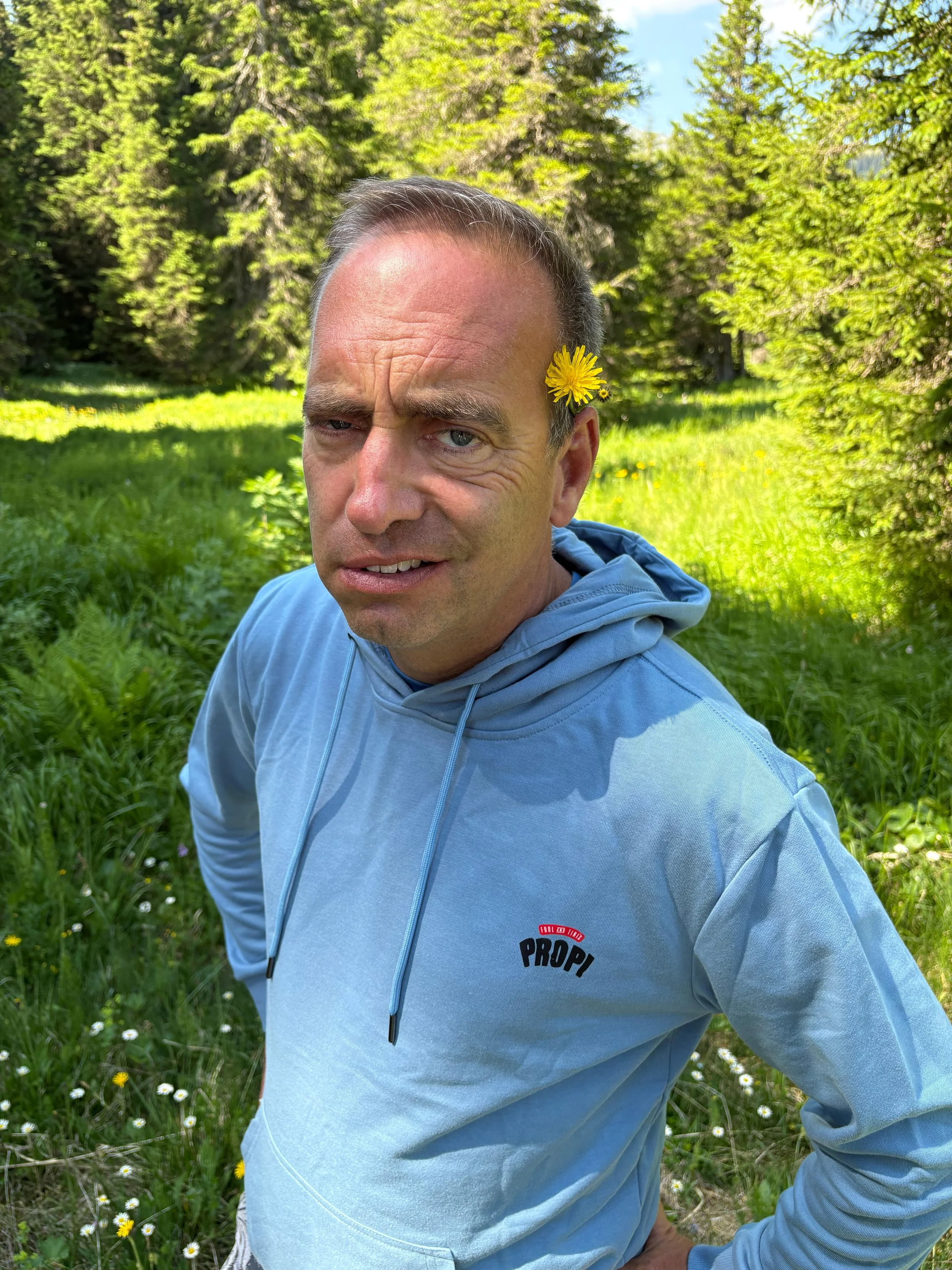 Hoodie_Blue_front.jpg