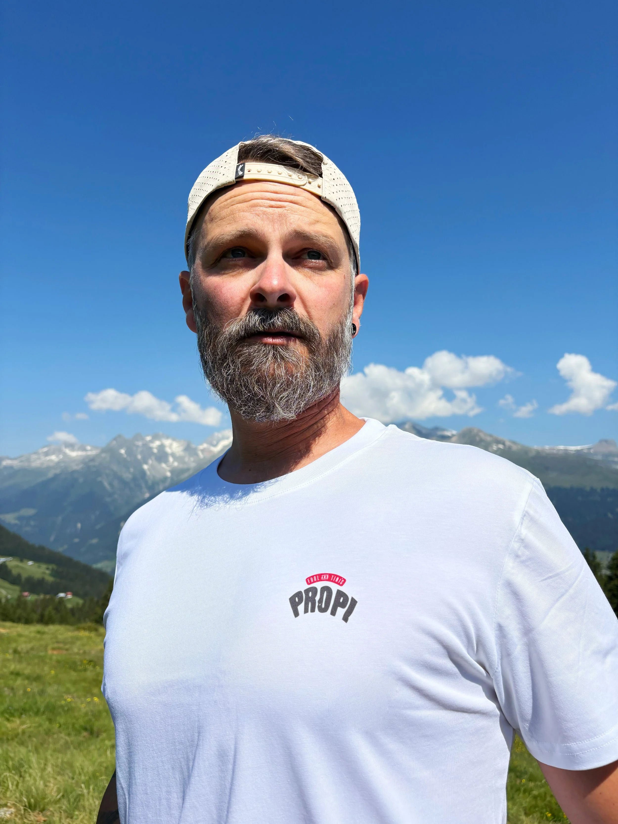 sportshirt_front.jpg
